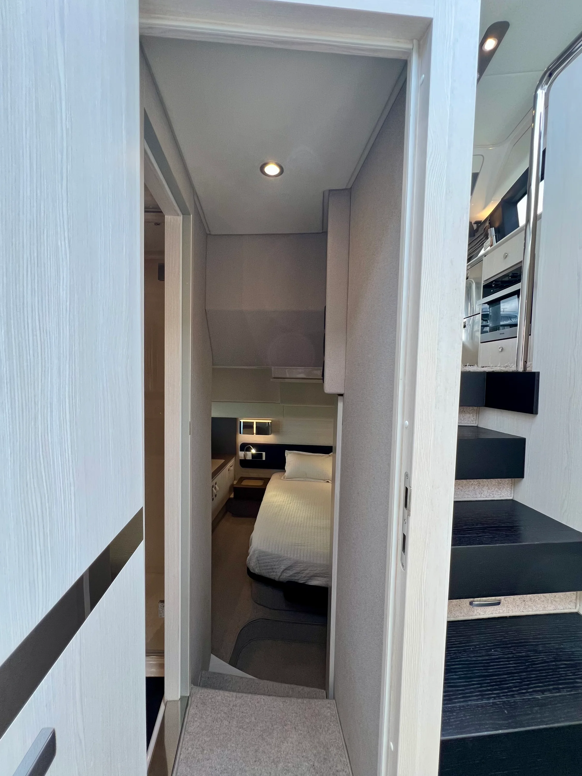 2019 Azimut 50 FLYBRIDGE Image Thumbnail #69