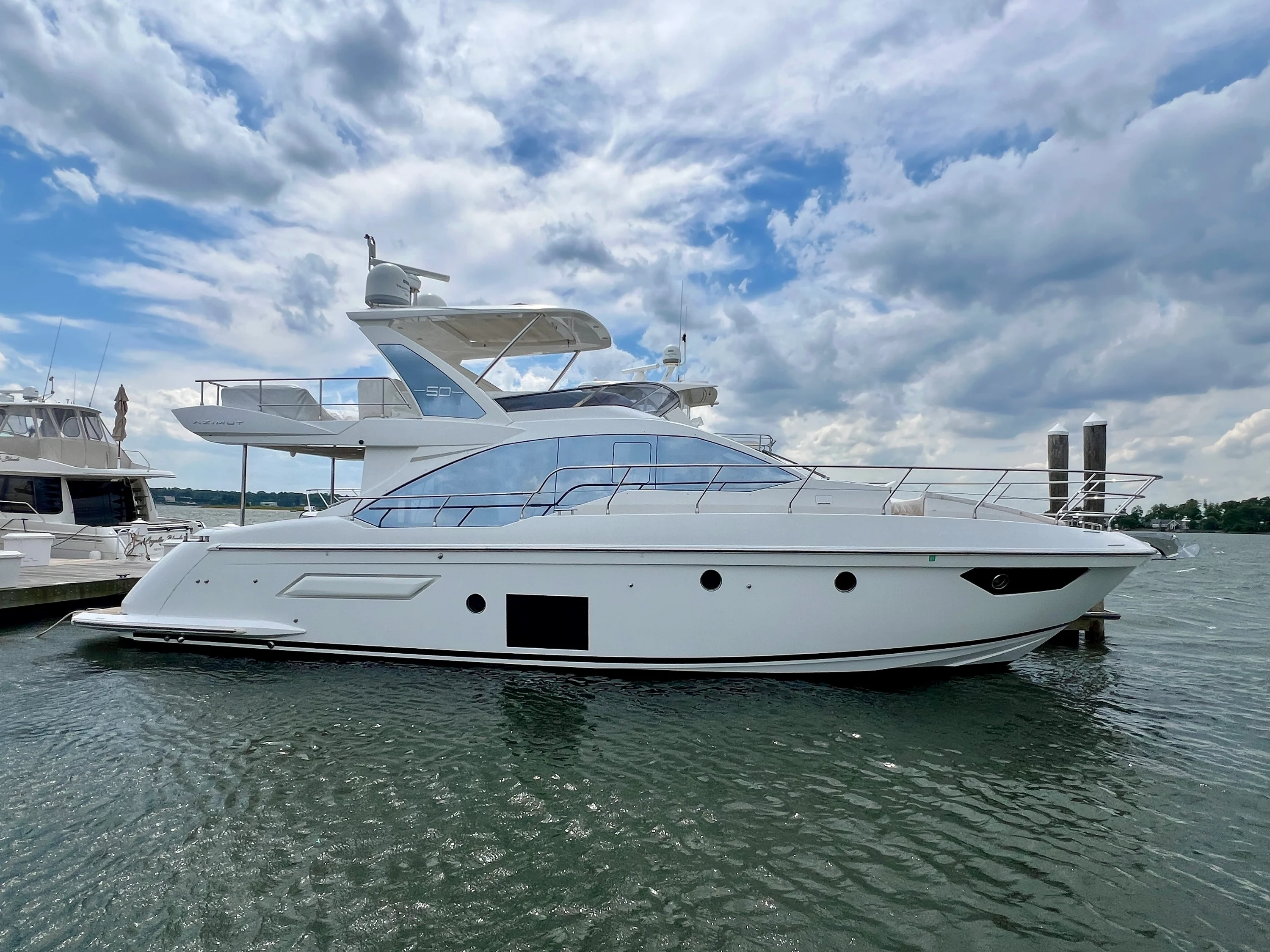 2019 Azimut 50 FLYBRIDGE Image Thumbnail #0