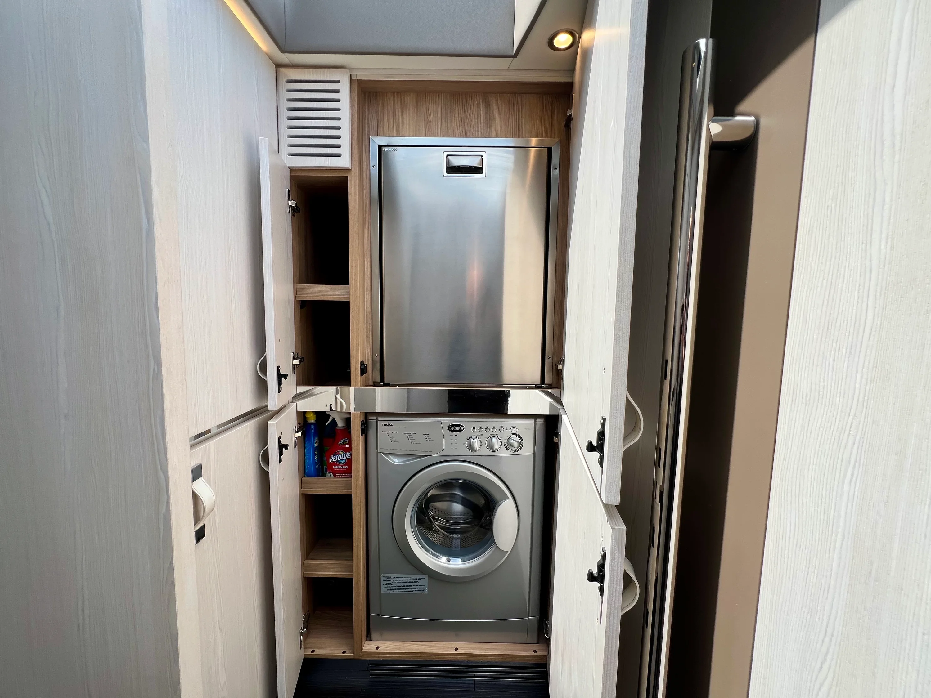 2019 Azimut 50 FLYBRIDGE Image Thumbnail #57