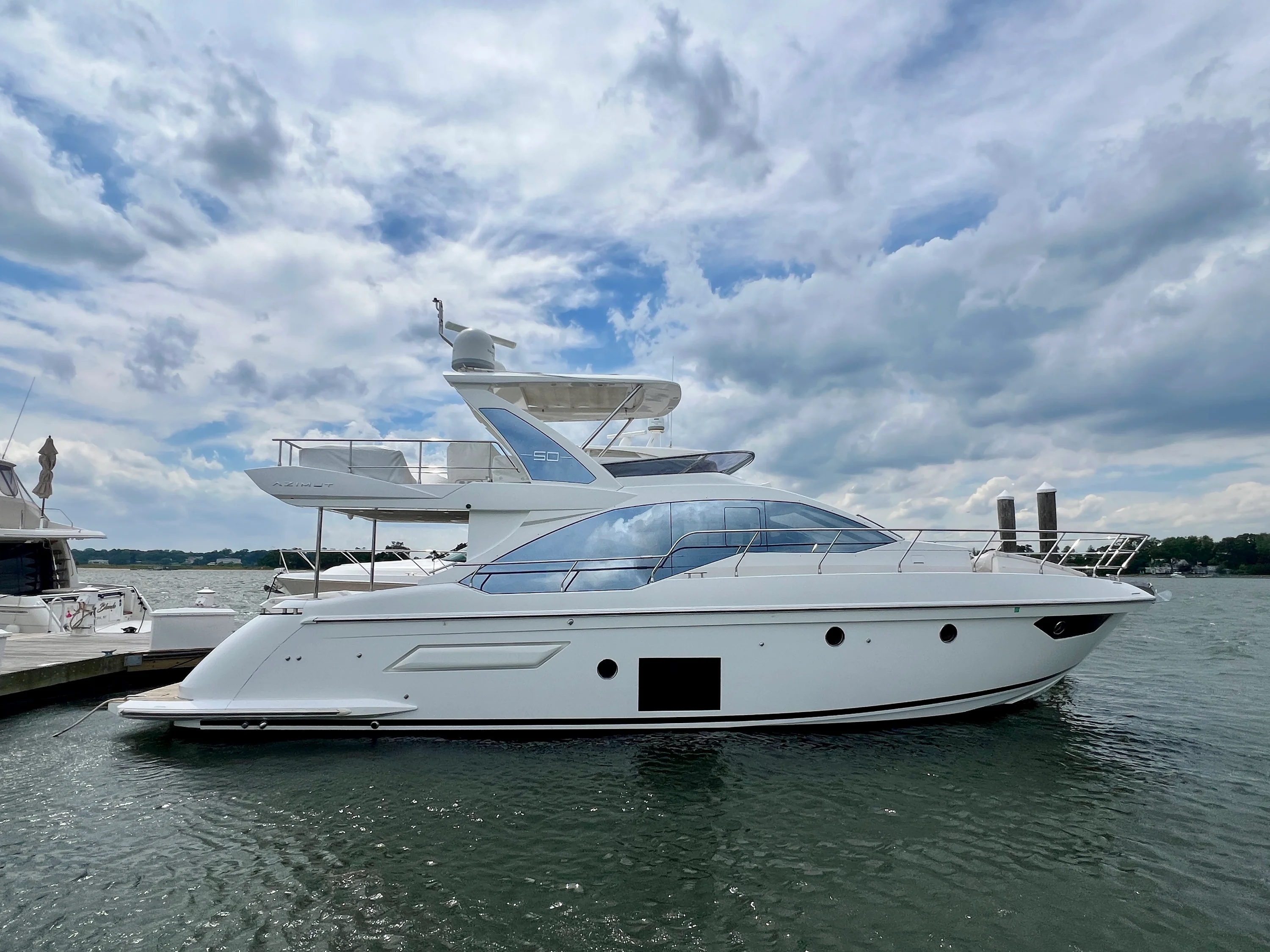 2019 Azimut 50 FLYBRIDGE Image Thumbnail #5
