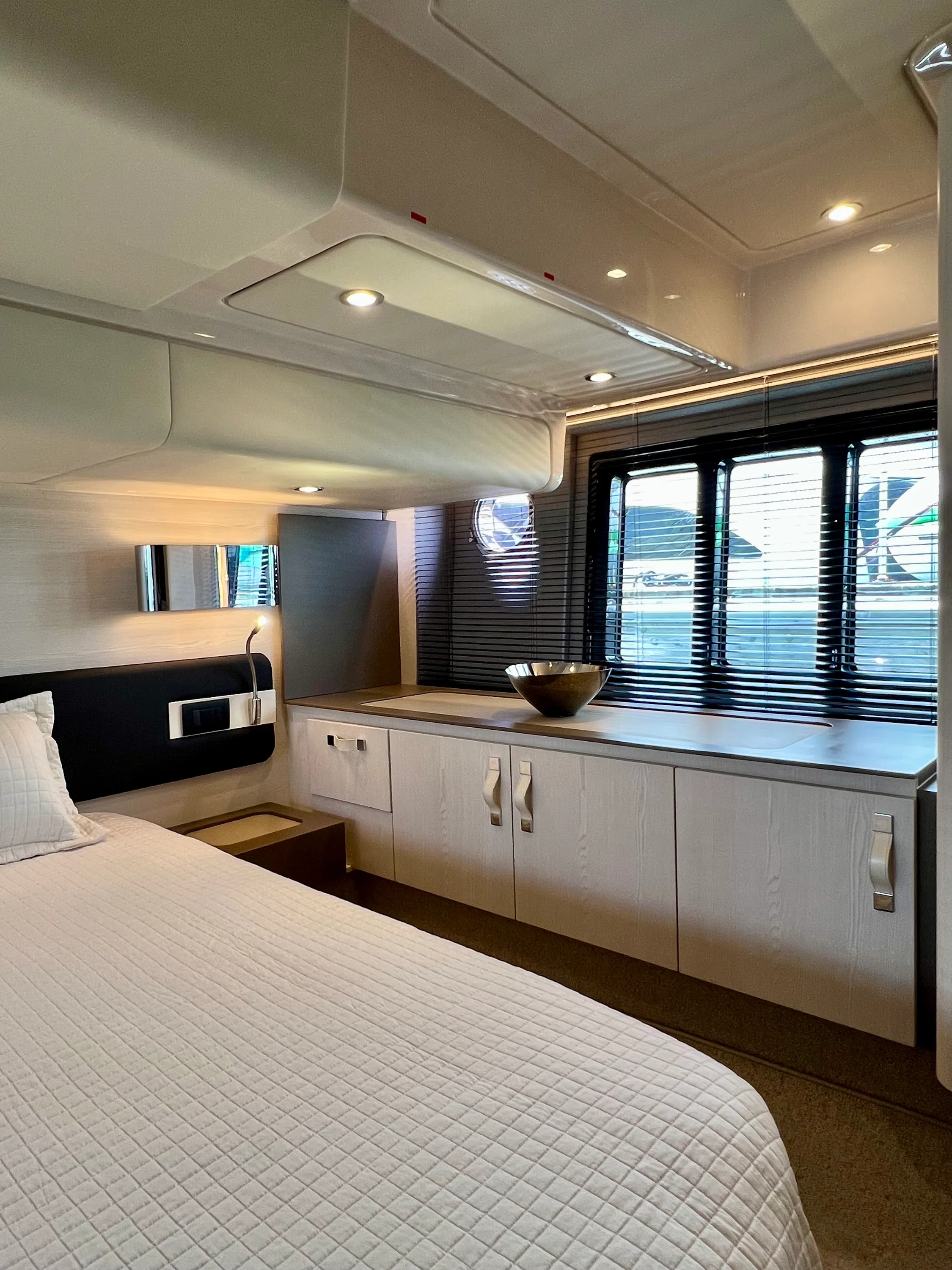 2019 Azimut 50 FLYBRIDGE Image Thumbnail #81