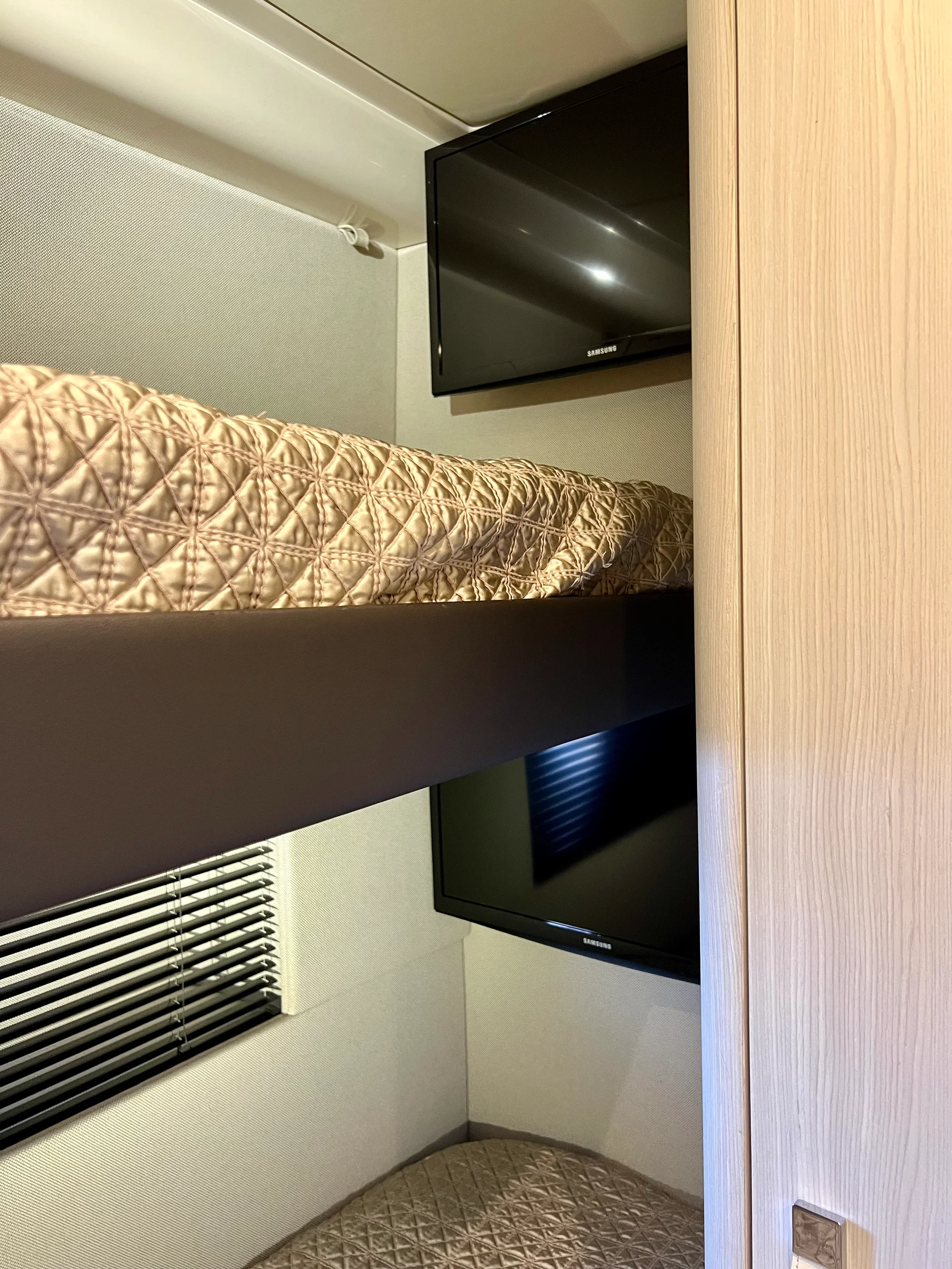 2019 Azimut 50 FLYBRIDGE Image Thumbnail #66
