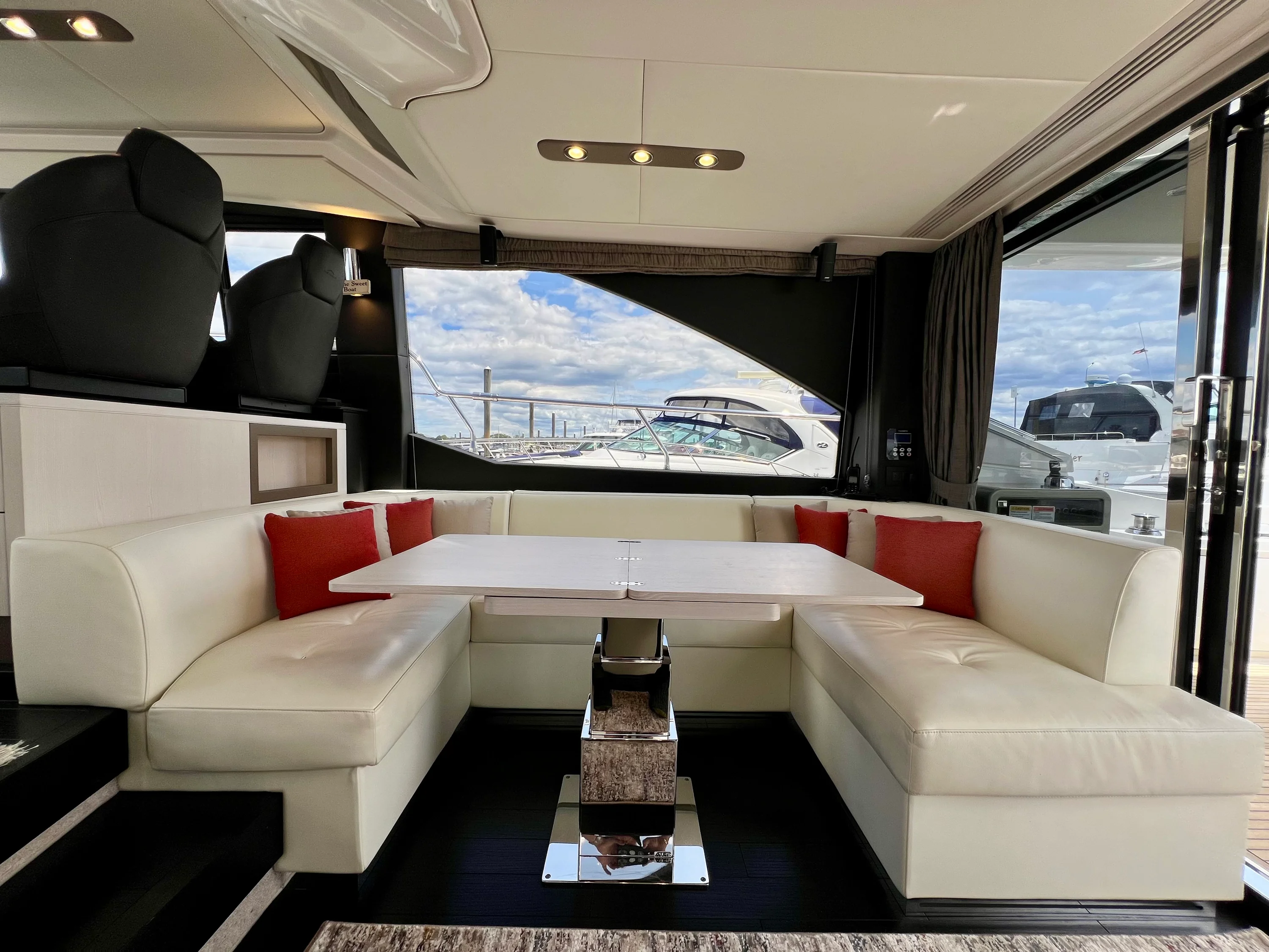 2019 Azimut 50 FLYBRIDGE Image Thumbnail #48