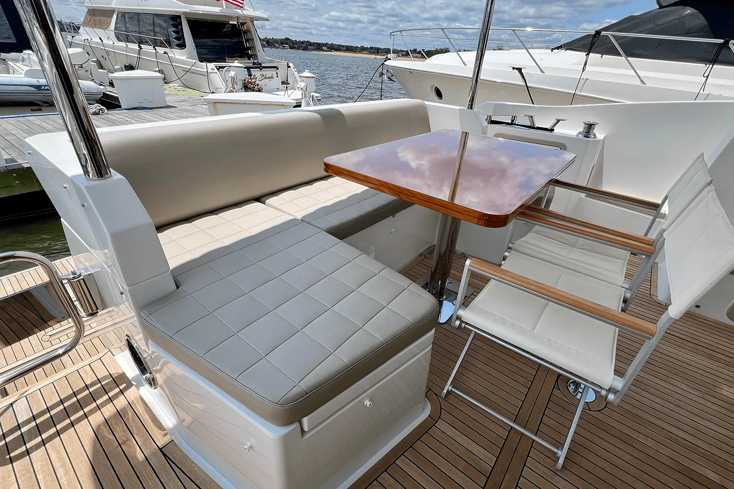 2019 Azimut 50 FLYBRIDGE Image Thumbnail #17