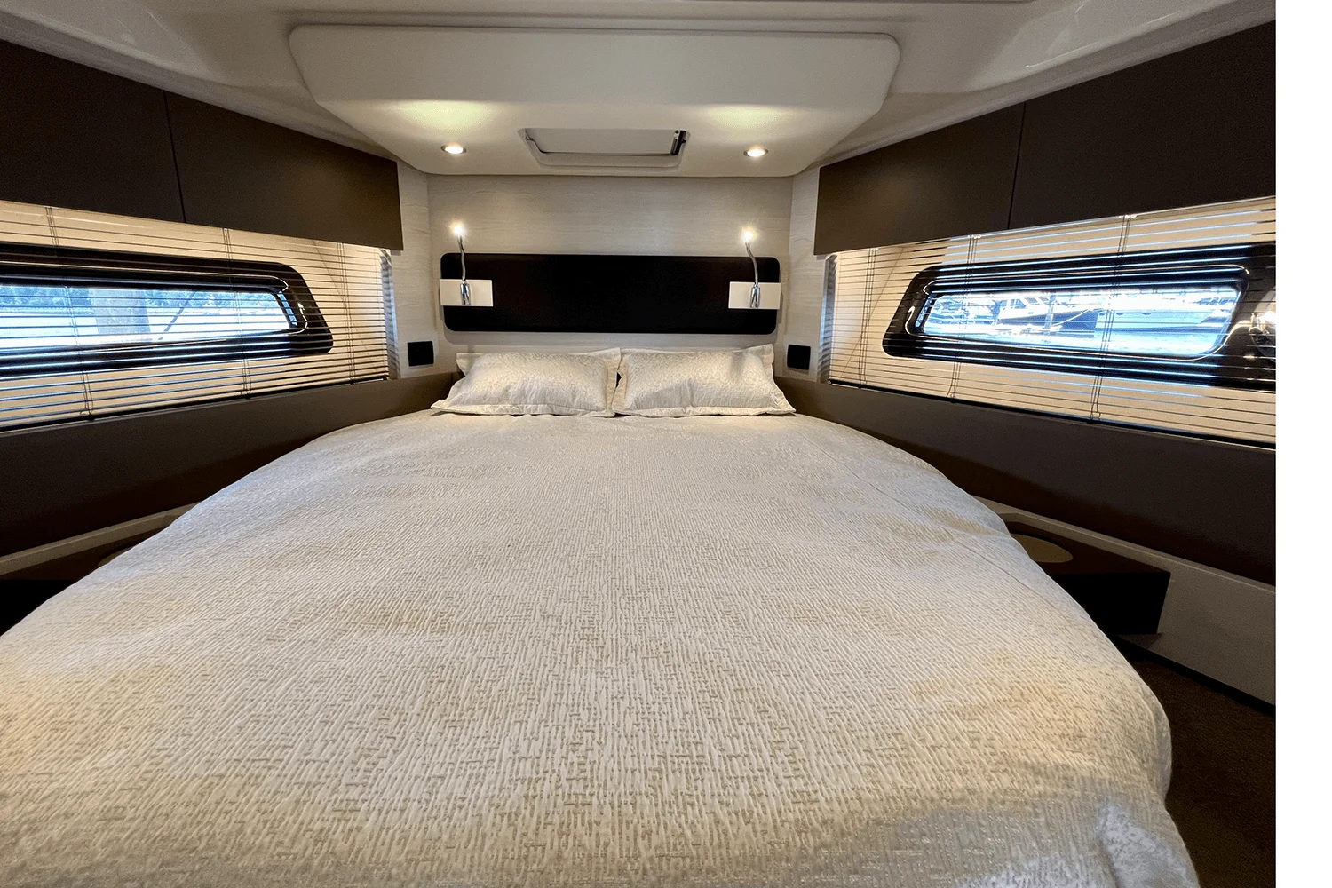 2019 Azimut 50 FLYBRIDGE Image Thumbnail #69