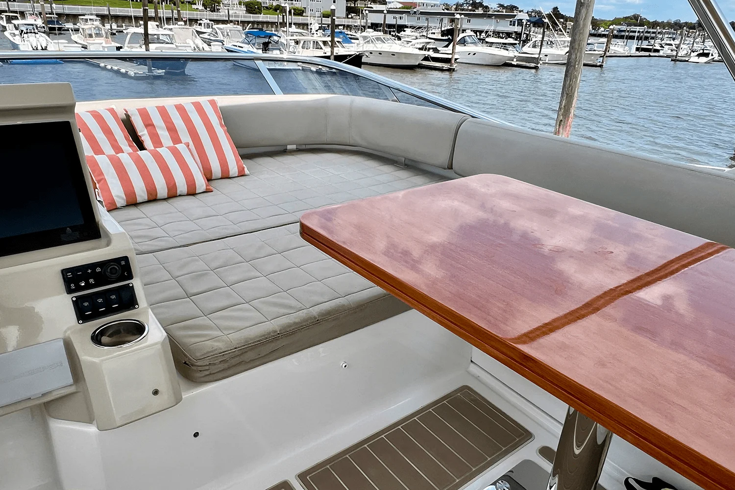 2019 Azimut 50 FLYBRIDGE Image Thumbnail #32