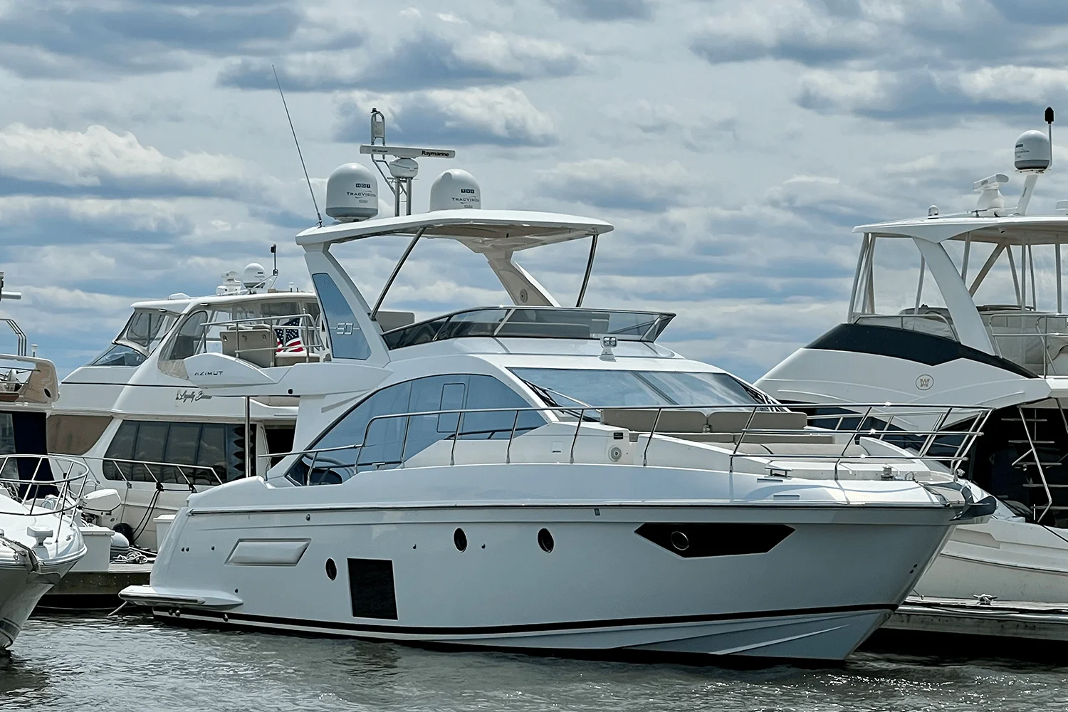 2019 Azimut 50 FLYBRIDGE Image Thumbnail #3