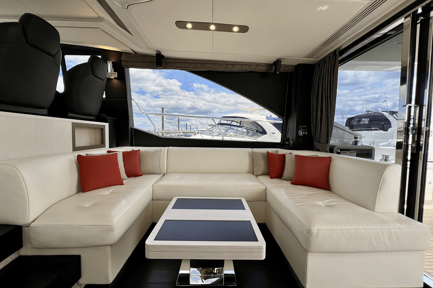 2019 Azimut 50 FLYBRIDGE Image Thumbnail #76