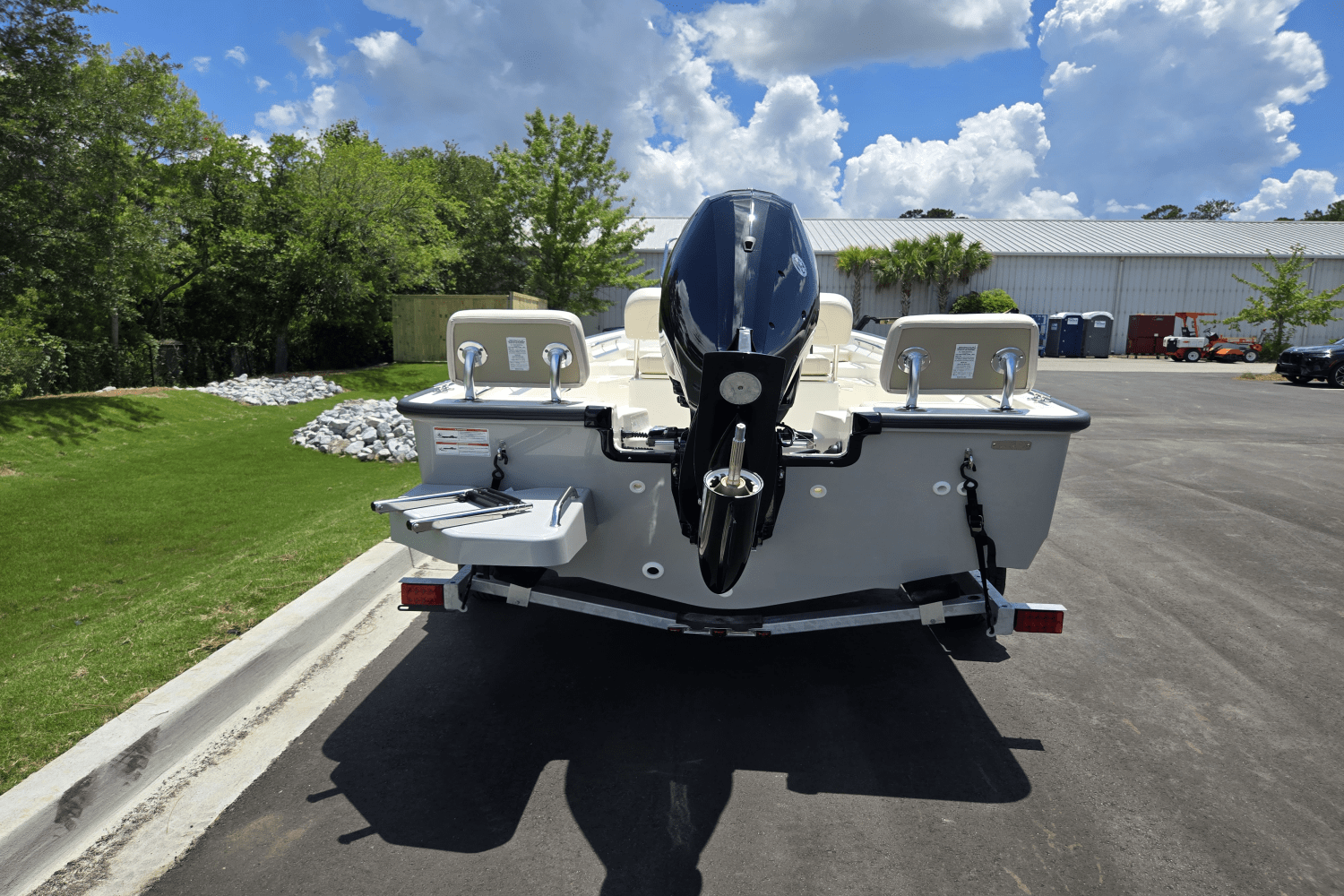 2025 Boston Whaler 170 Montauk Image Thumbnail #1