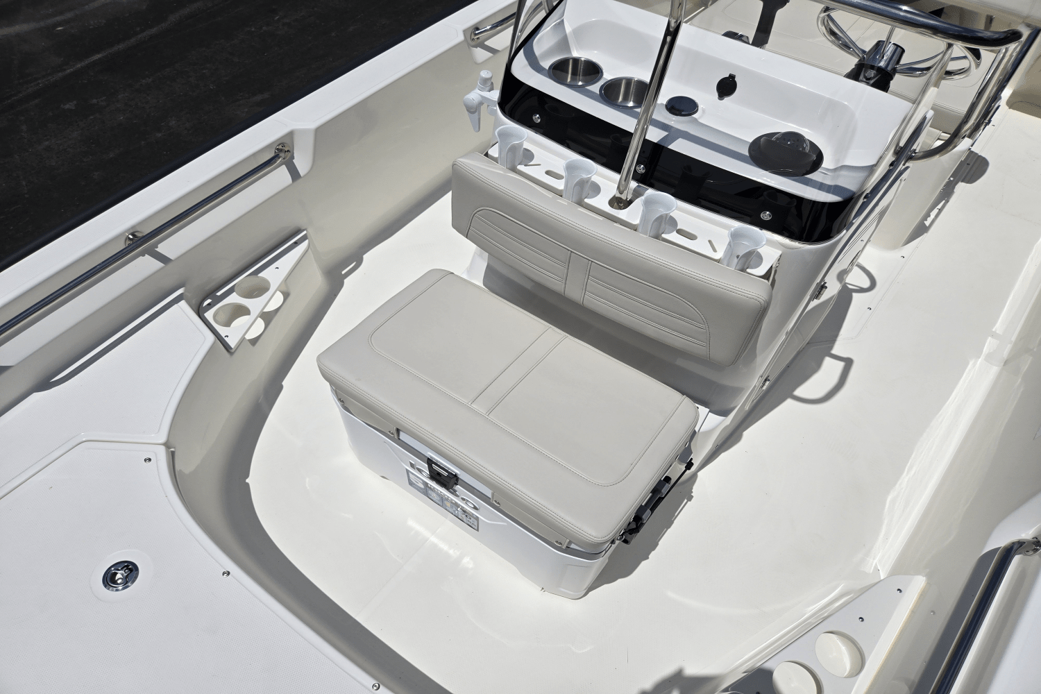 2025 Boston Whaler 170 Montauk Image Thumbnail #10