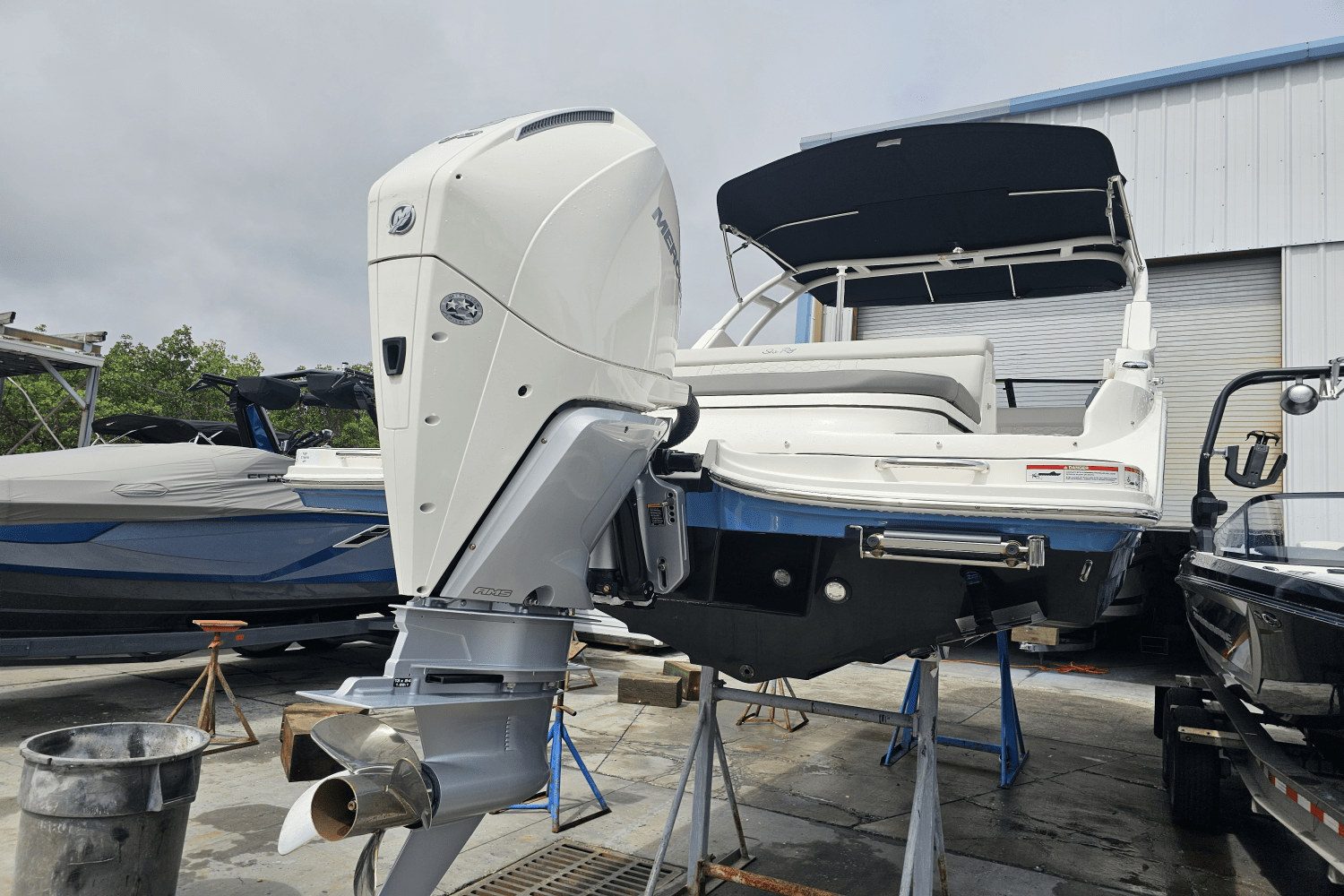 2024 Sea Ray 270 SD-OB Image Thumbnail #25
