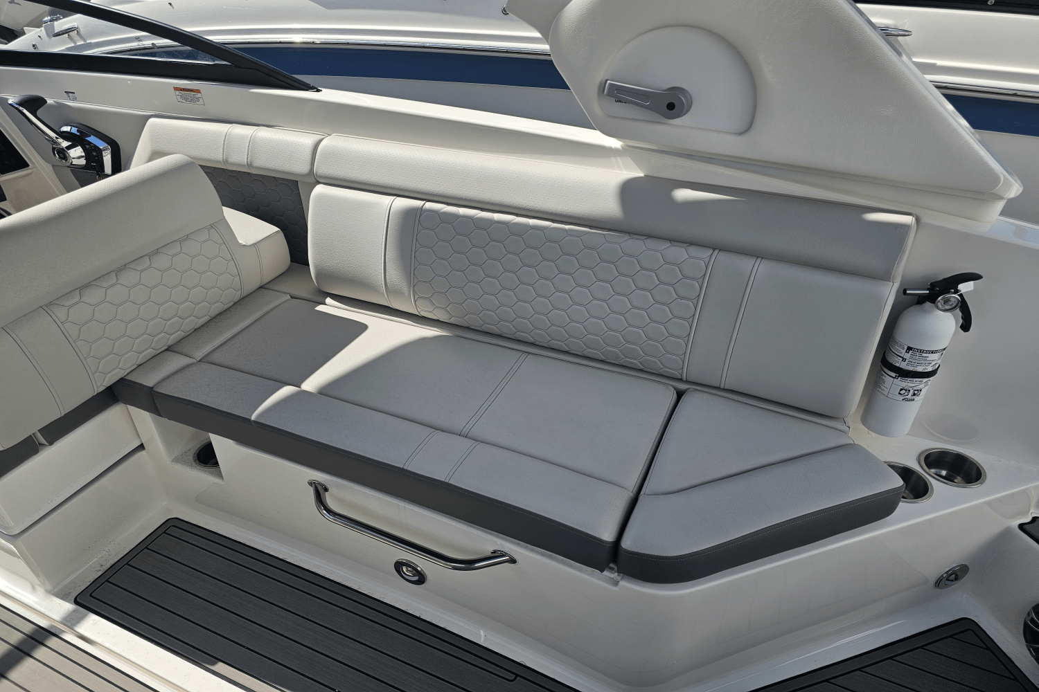 2024 Sea Ray 270 SD-OB Image Thumbnail #19