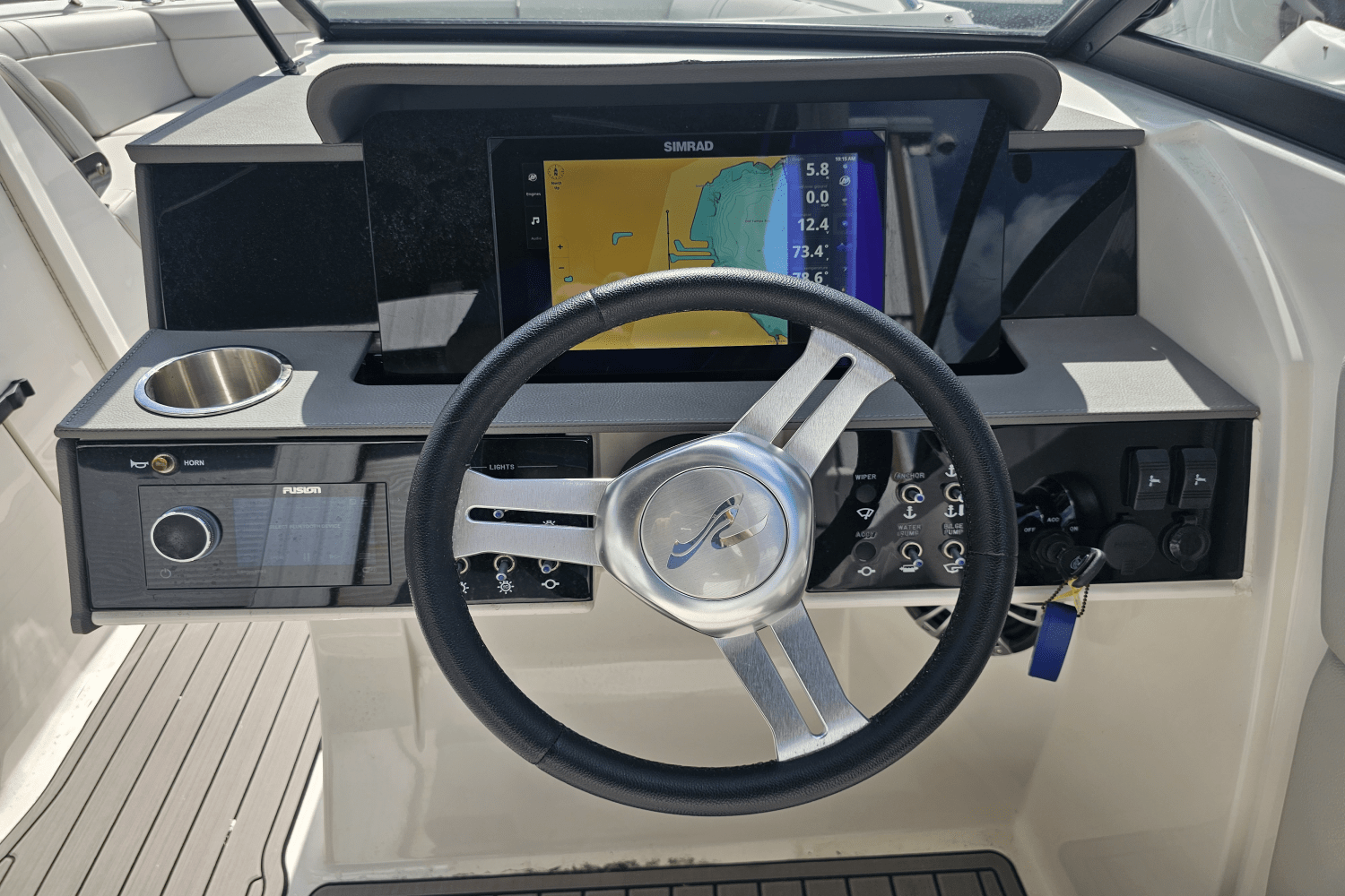 2024 Sea Ray 270 SD-OB Image Thumbnail #7