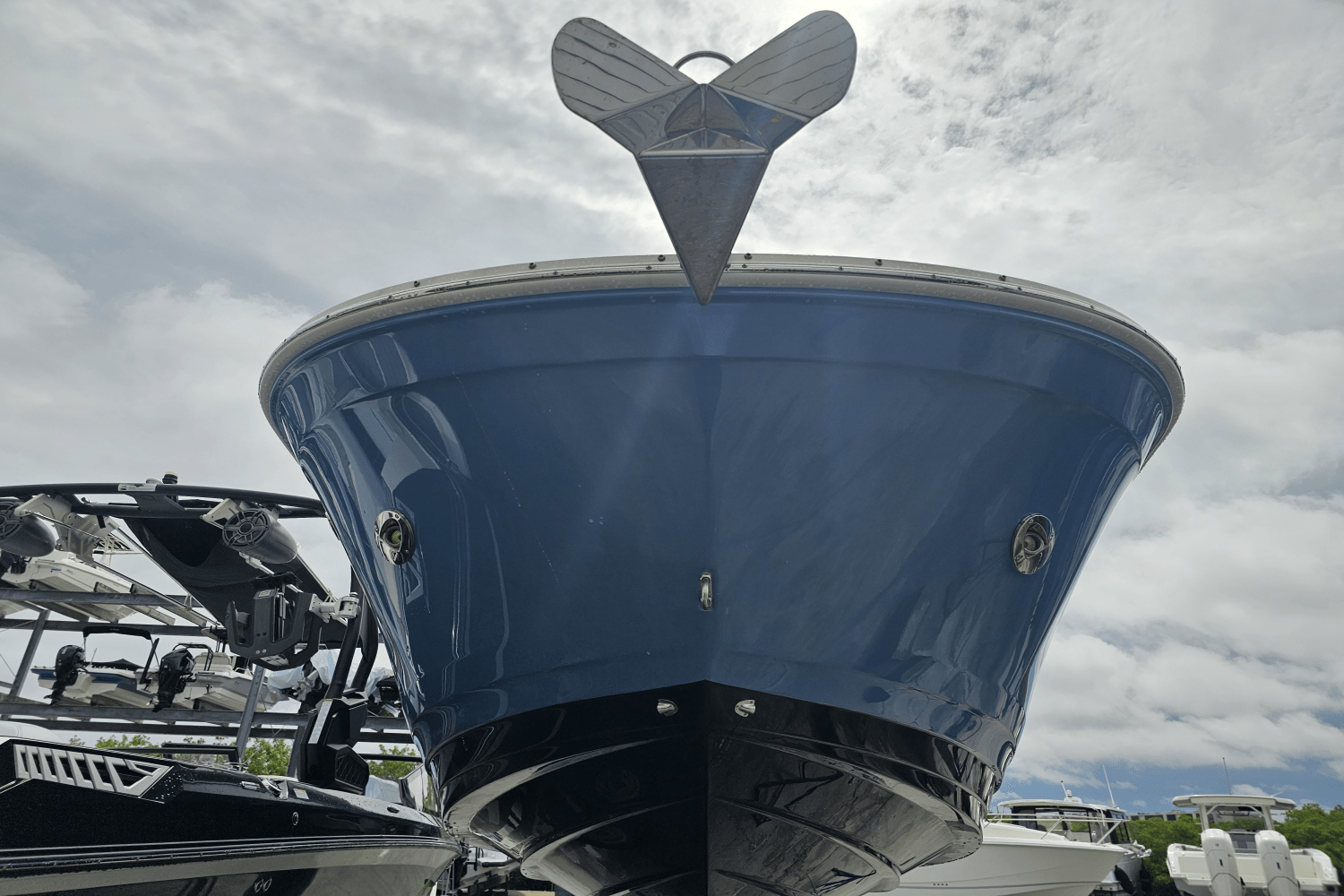 2024 Sea Ray 270 SD-OB Image Thumbnail #3