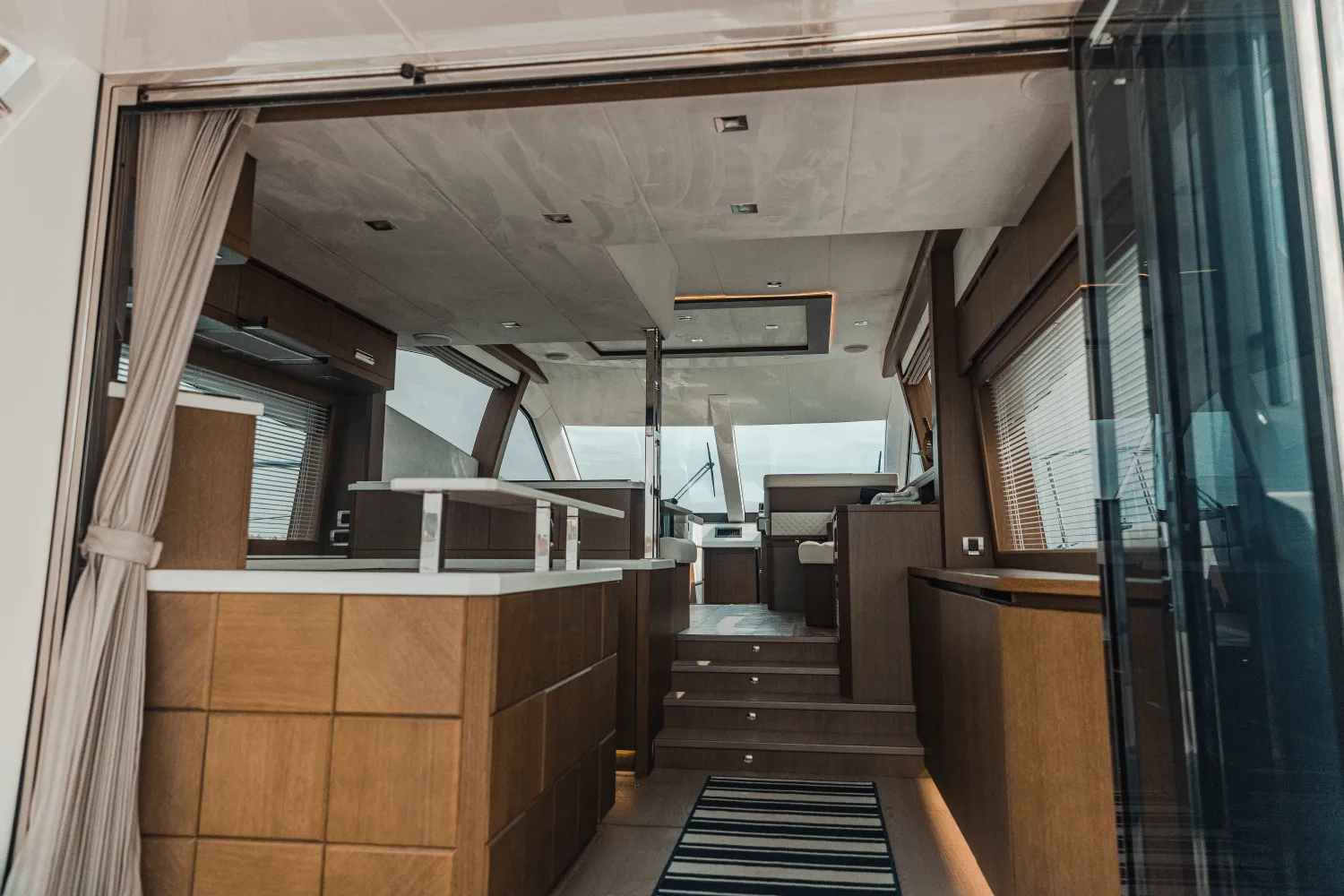 2021 Galeon 550 FLY Image Thumbnail #17