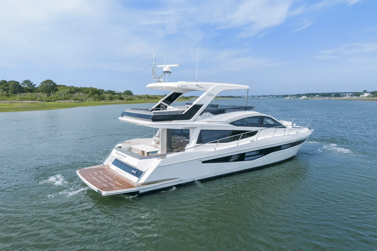 2021 Galeon 550 FLY Image Thumbnail #3