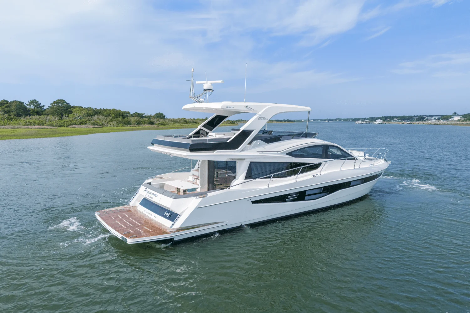 Thumbnail 4 for 2021 Galeon 550 FLY