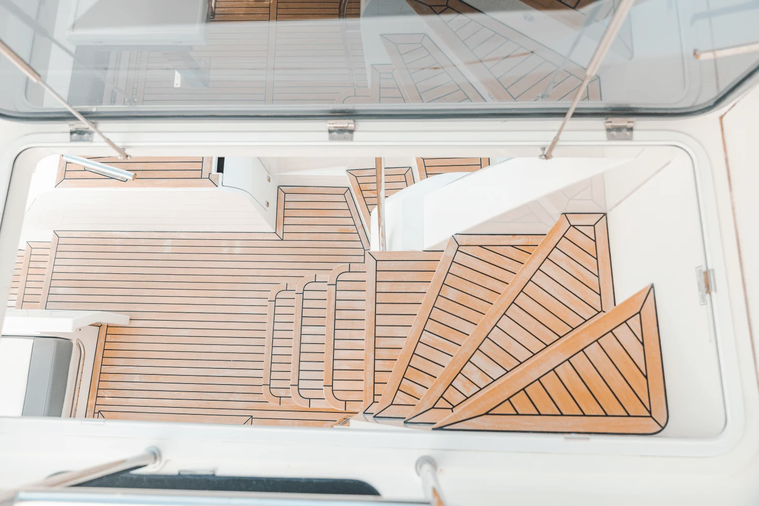 2021 Galeon 550 FLY Image Thumbnail #33