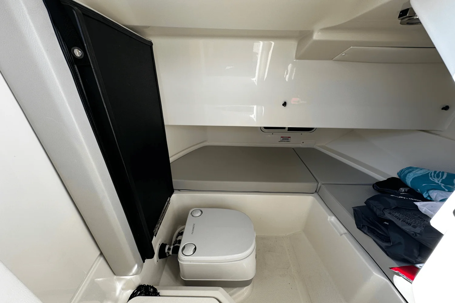 2023 Sea Ray 250 SDX-OB Image Thumbnail #21