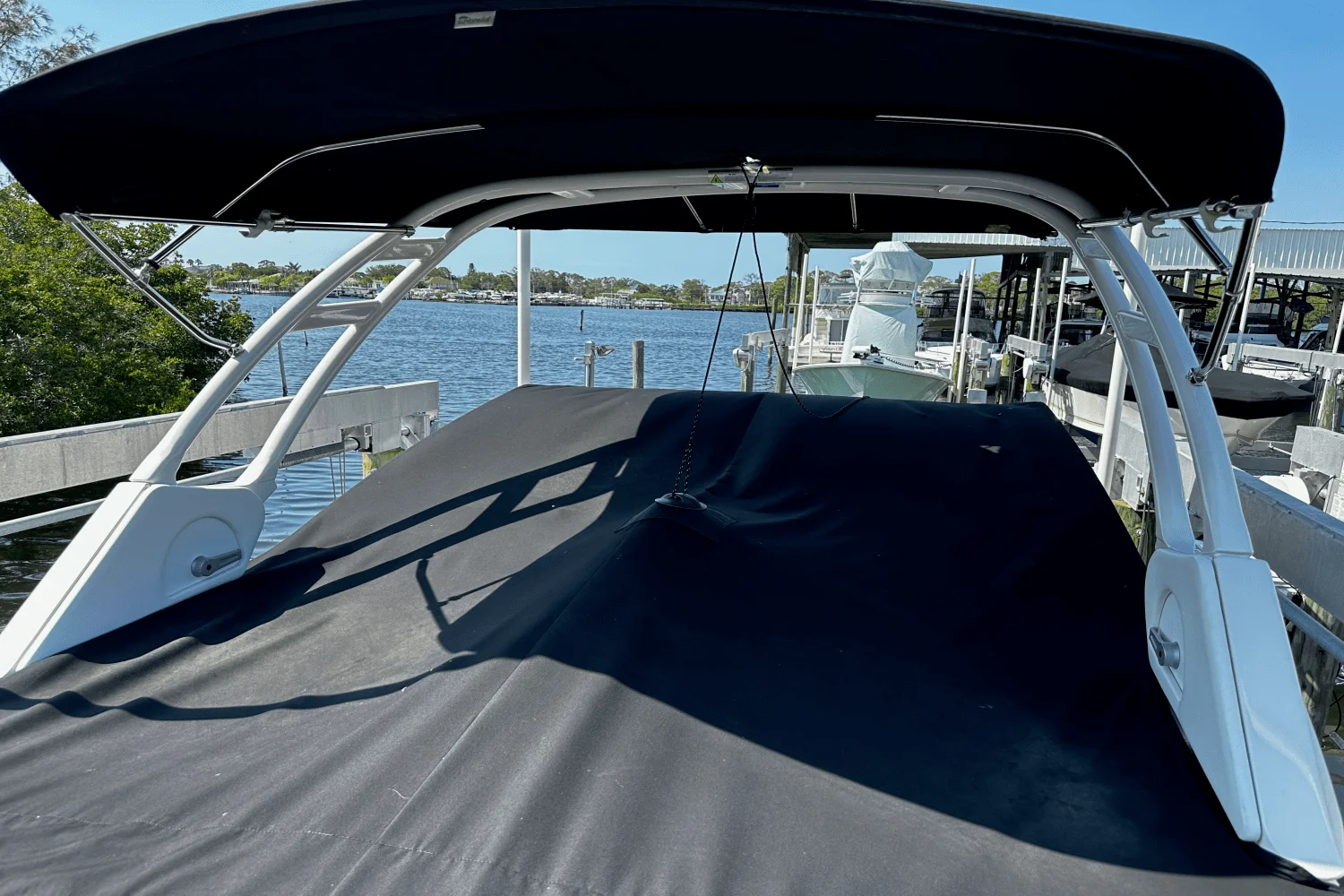 2023 Sea Ray 250 SDX-OB Image Thumbnail #7