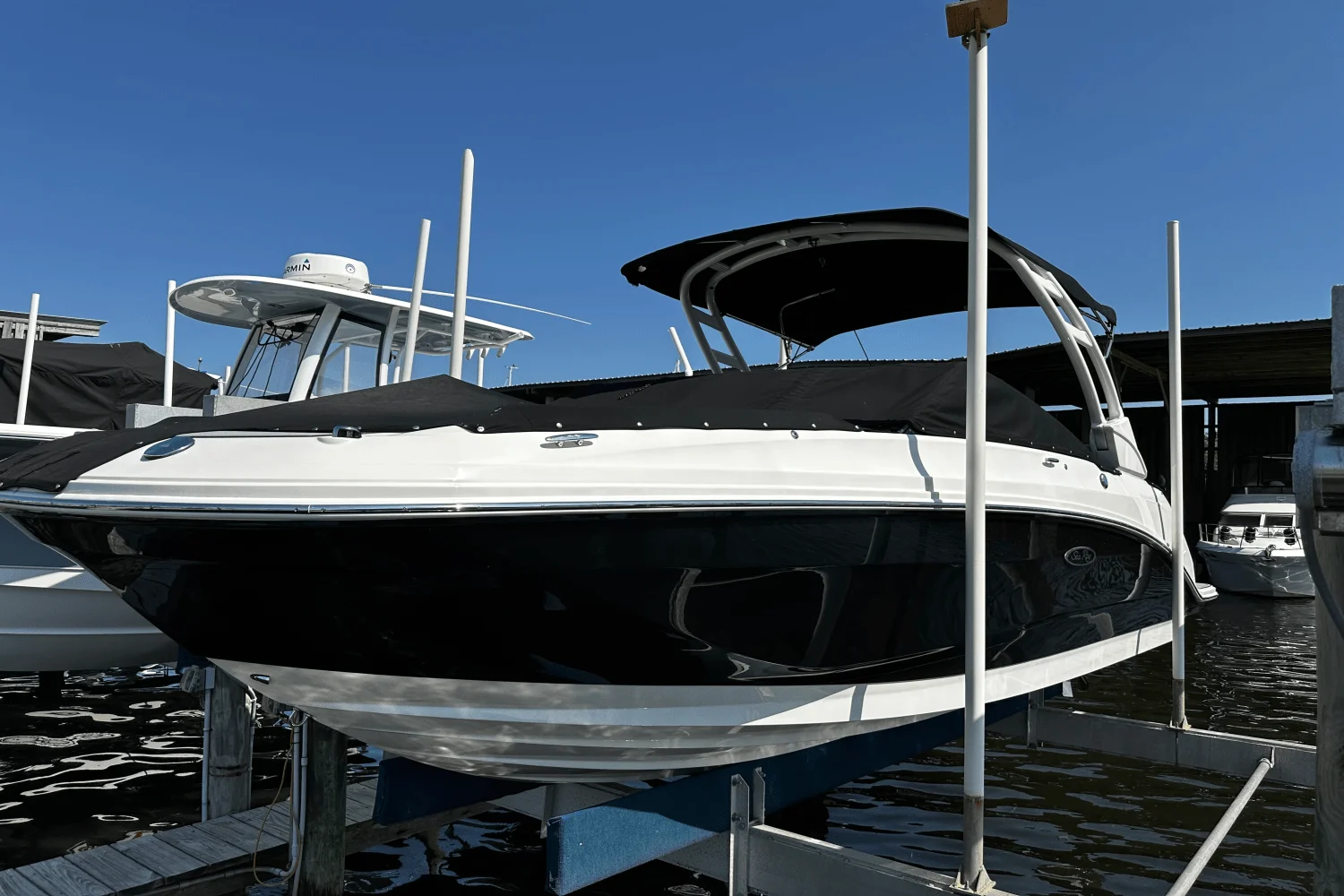 2023 Sea Ray 250 SDX-OB Image Thumbnail #0