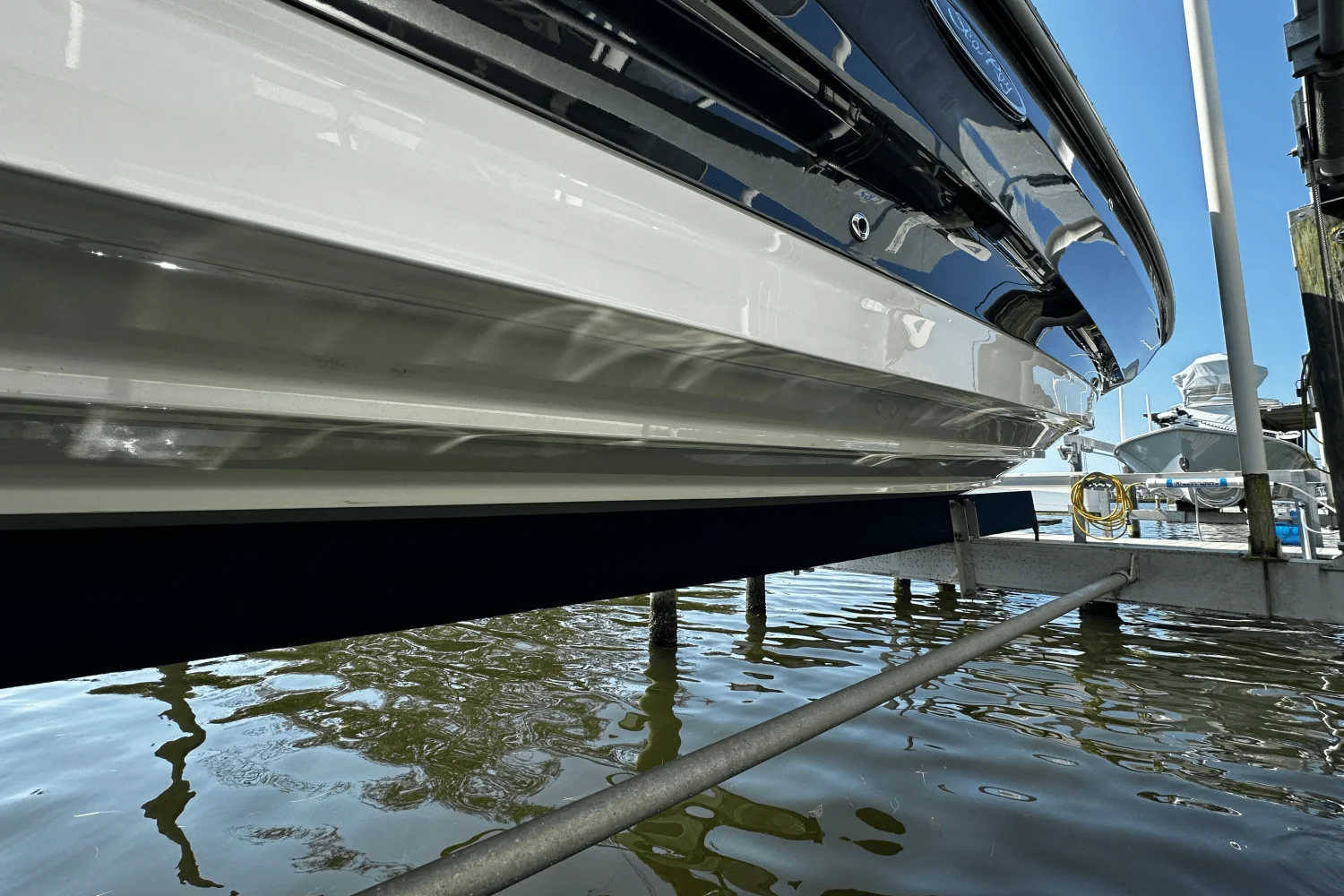 2023 Sea Ray 250 SDX-OB Image Thumbnail #4