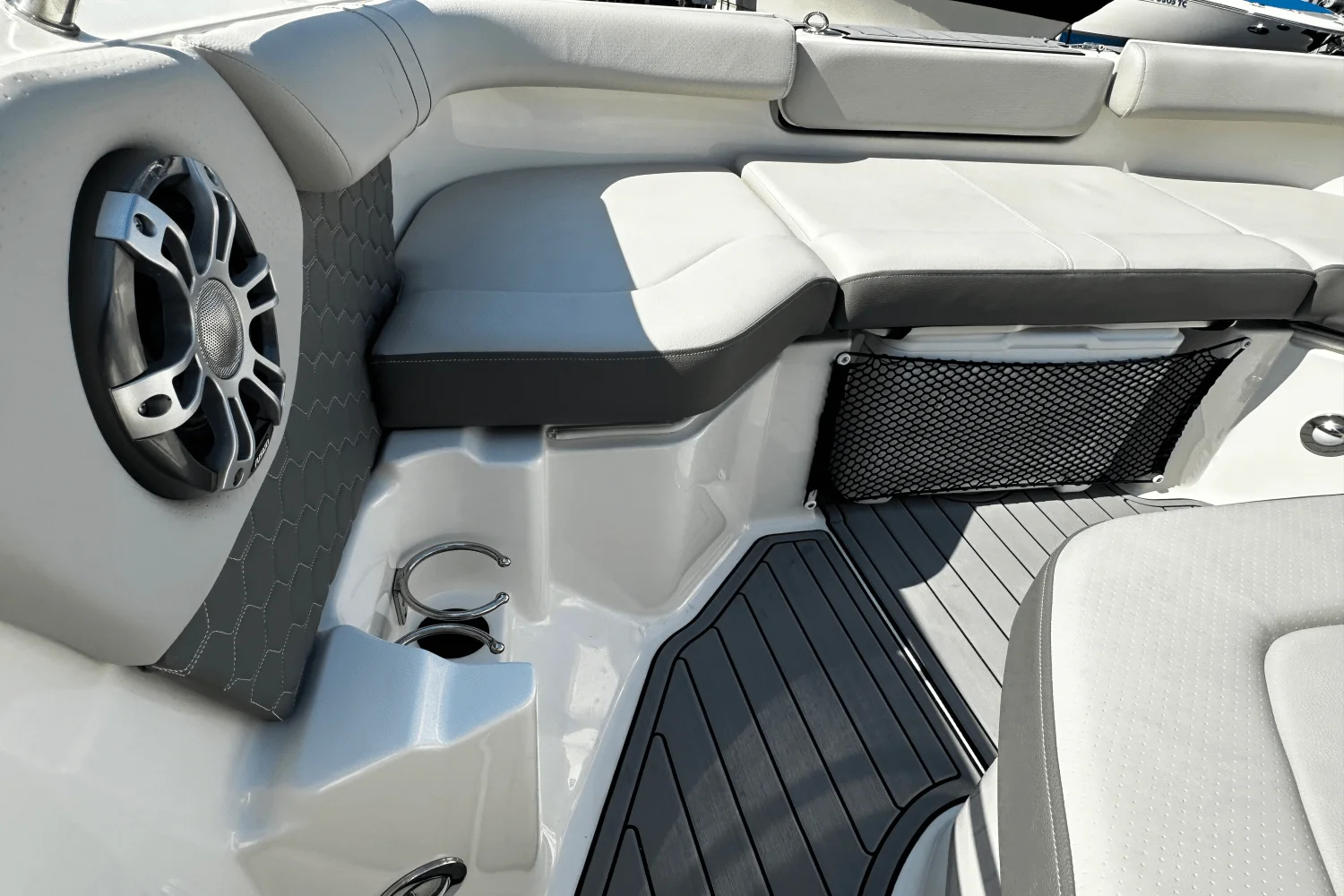 2023 Sea Ray 250 SDX-OB Image Thumbnail #24