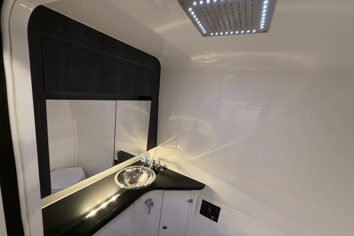 2022 Cigarette 42 NIGHTEAGLE Image Thumbnail #43