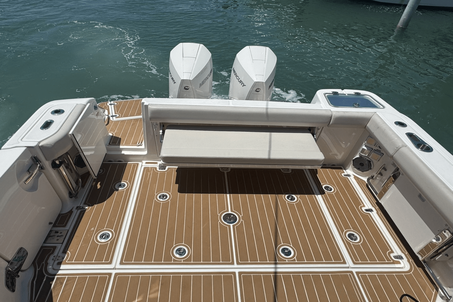2022 Boston Whaler 325 Conquest Image Thumbnail #4