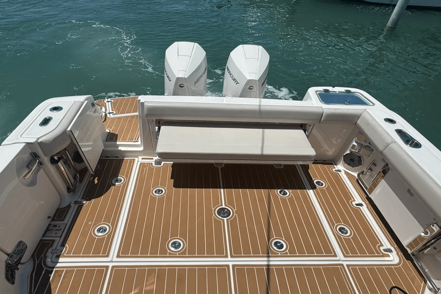 2022 Boston Whaler 325 Conquest Image Thumbnail #4