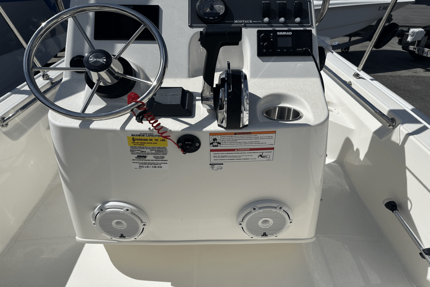 2024 Boston Whaler 15 MONTAUK Image Thumbnail #3