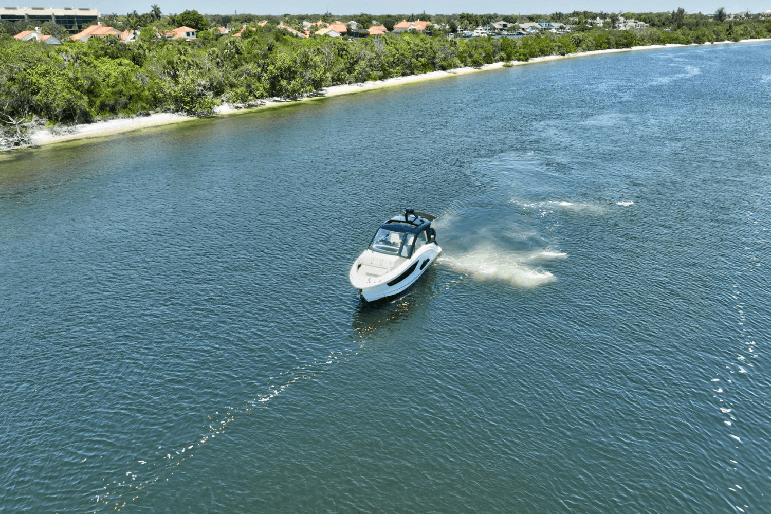 2024 Sea Ray 370 SUNDANCER OUTBOARD Image Thumbnail #38