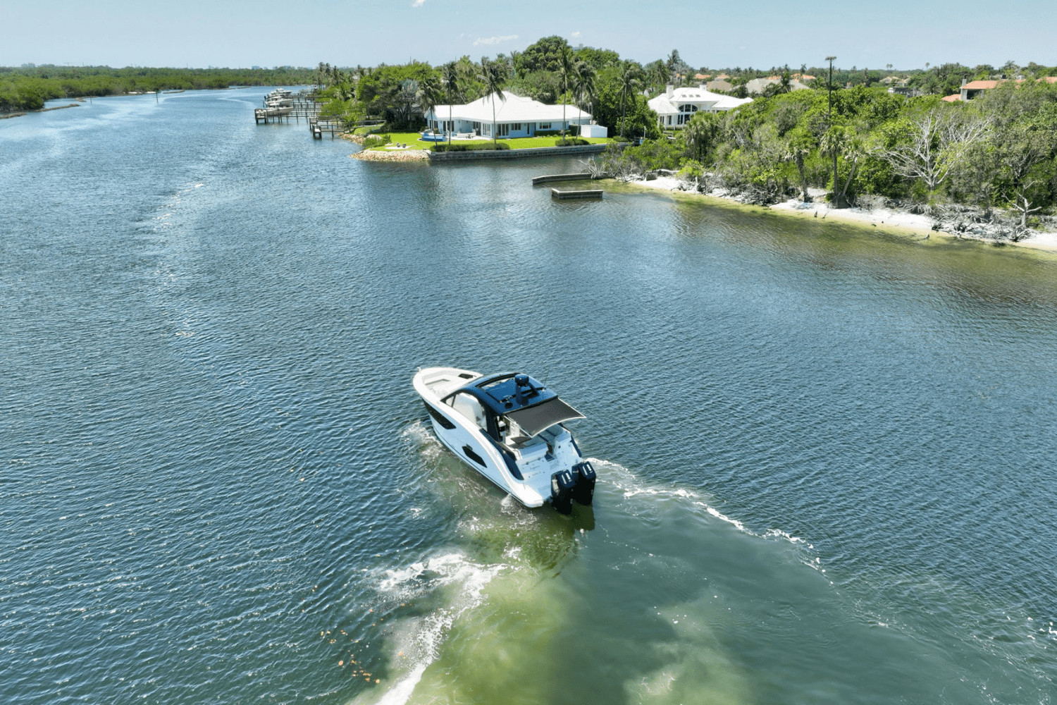 2024 Sea Ray 370 SUNDANCER OUTBOARD Image Thumbnail #44