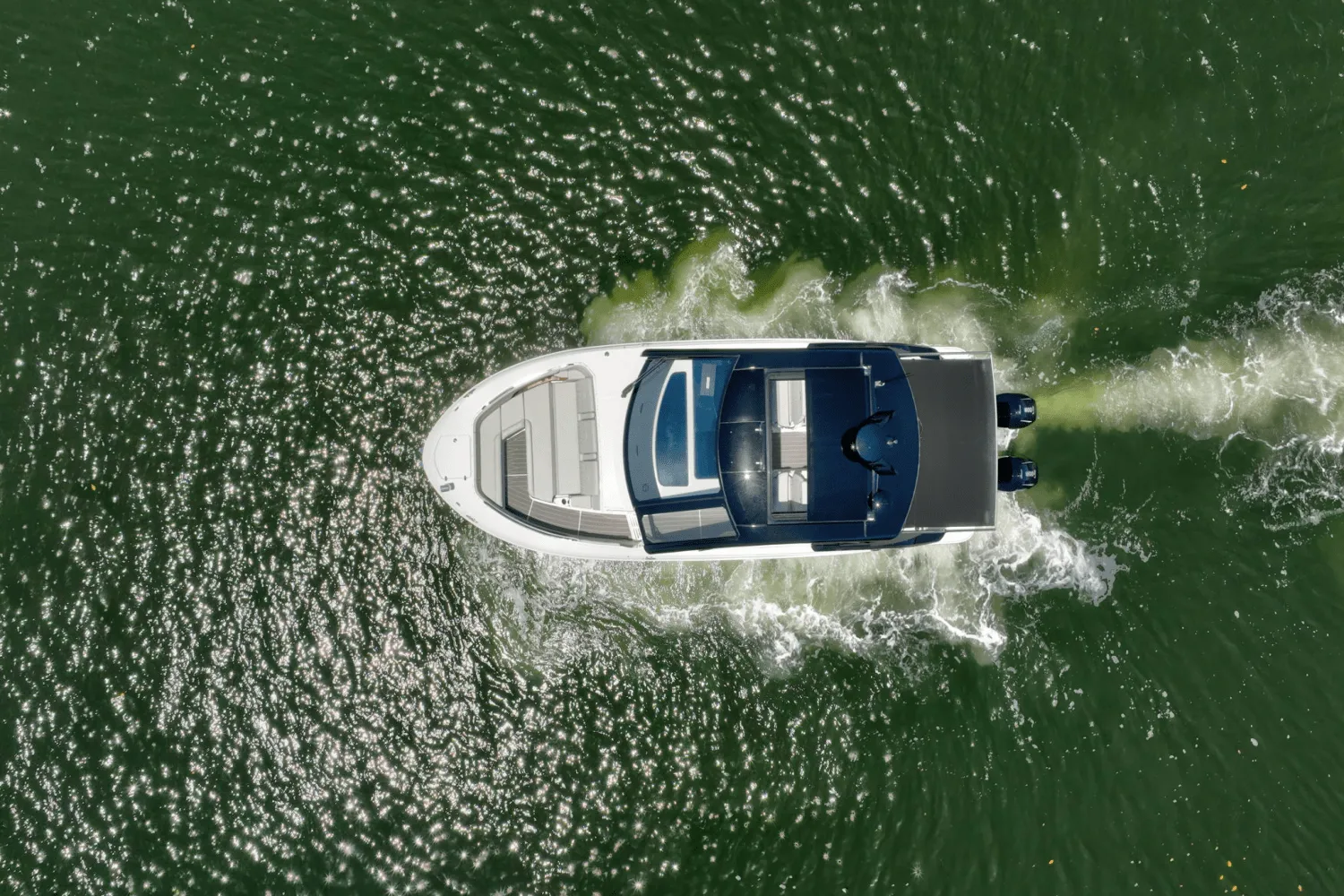 2024 Sea Ray 370 SUNDANCER OUTBOARD Image Thumbnail #47