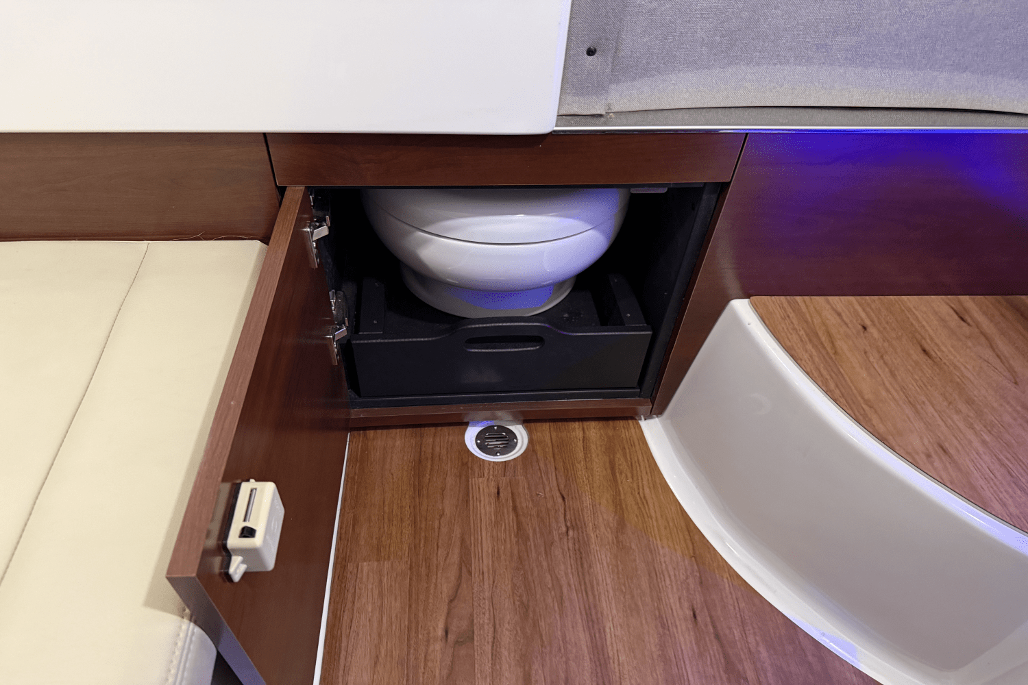 2021 Chaparral 280 OSX Image Thumbnail #71