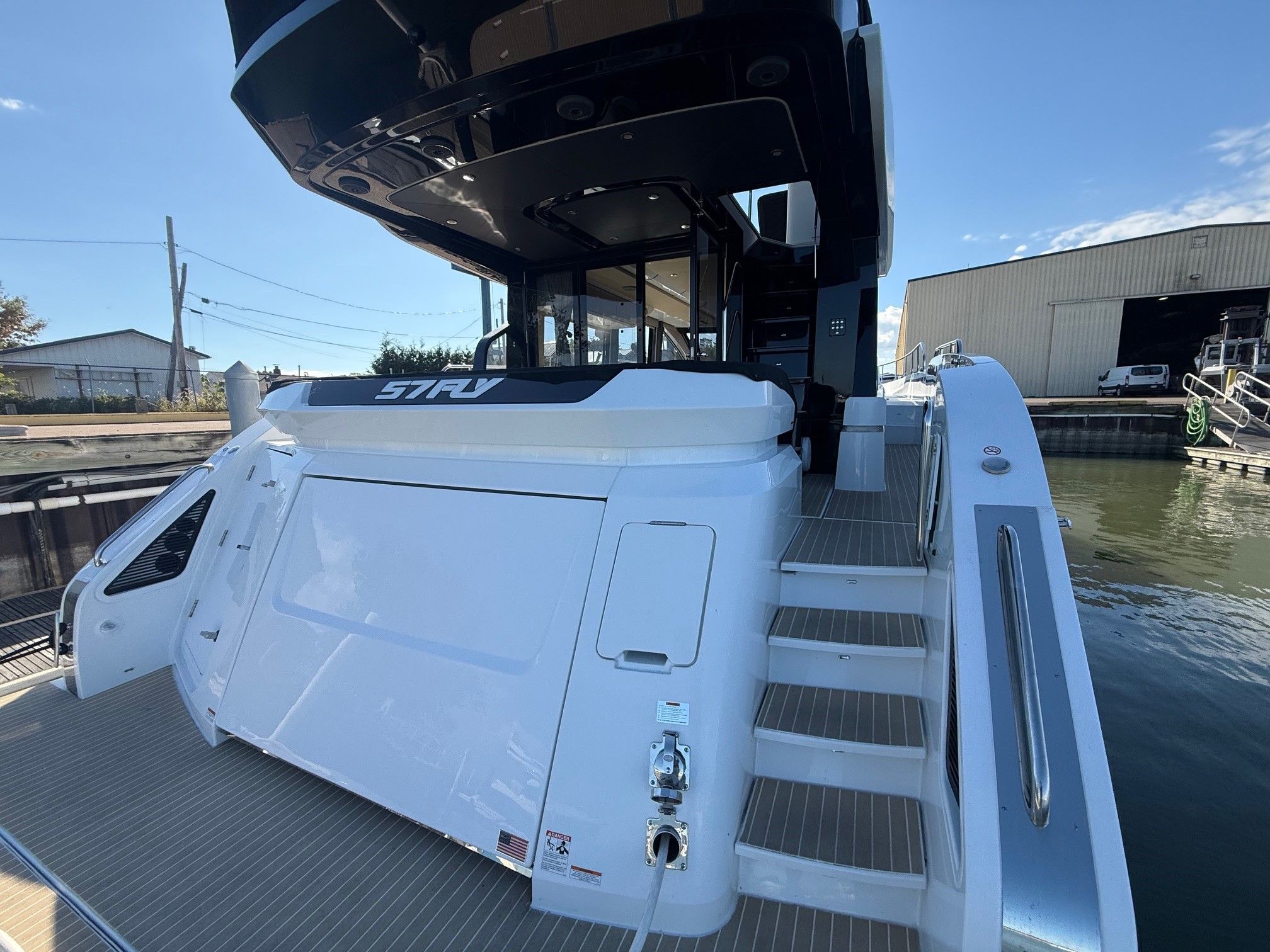 2026 Cruisers Yachts 57 Fly Image Thumbnail #8