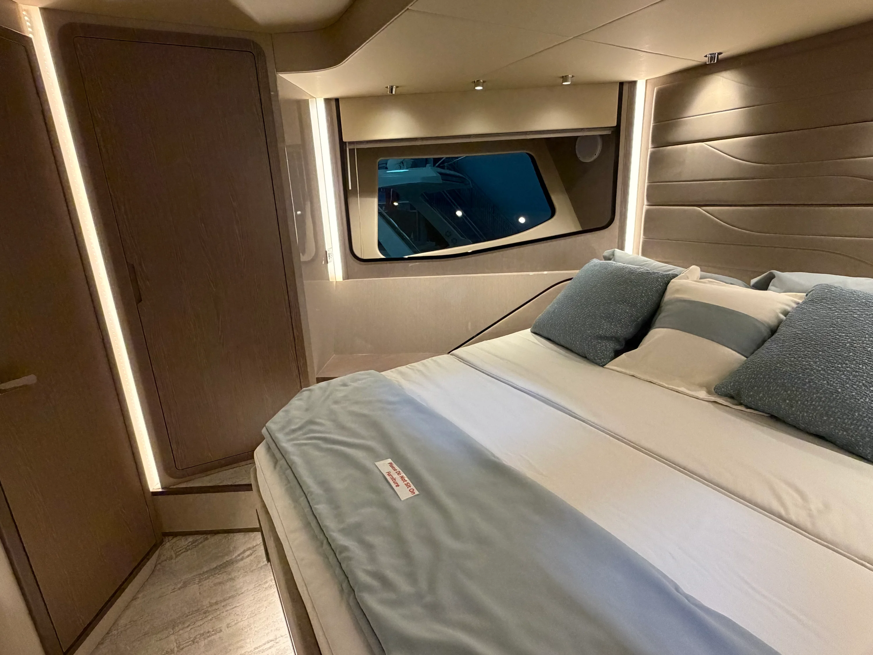 2026 Cruisers Yachts 57 FLY Image Thumbnail #55