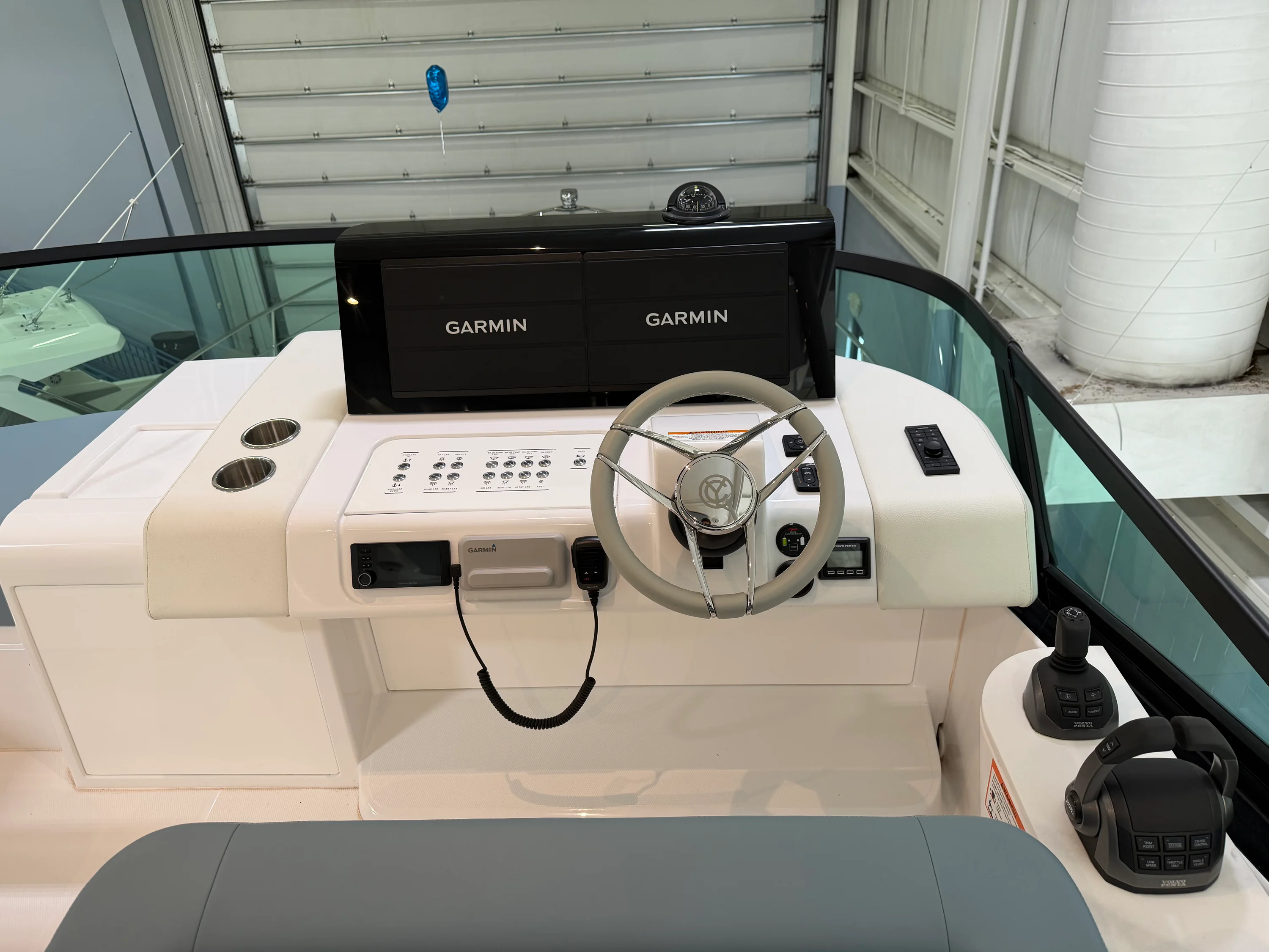 2026 Cruisers Yachts 57 FLY Image Thumbnail #87