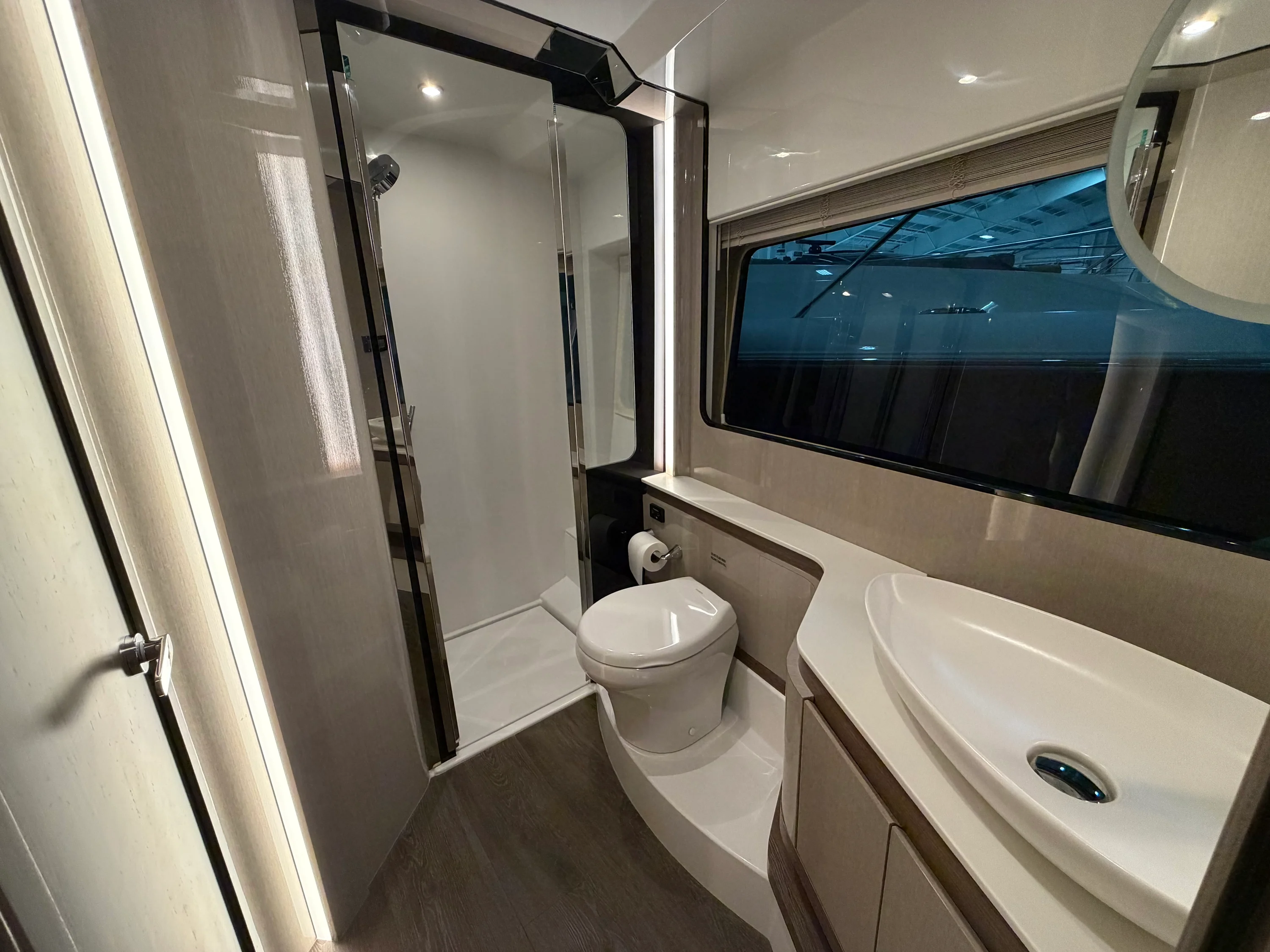 2026 Cruisers Yachts 57 FLY Image Thumbnail #59