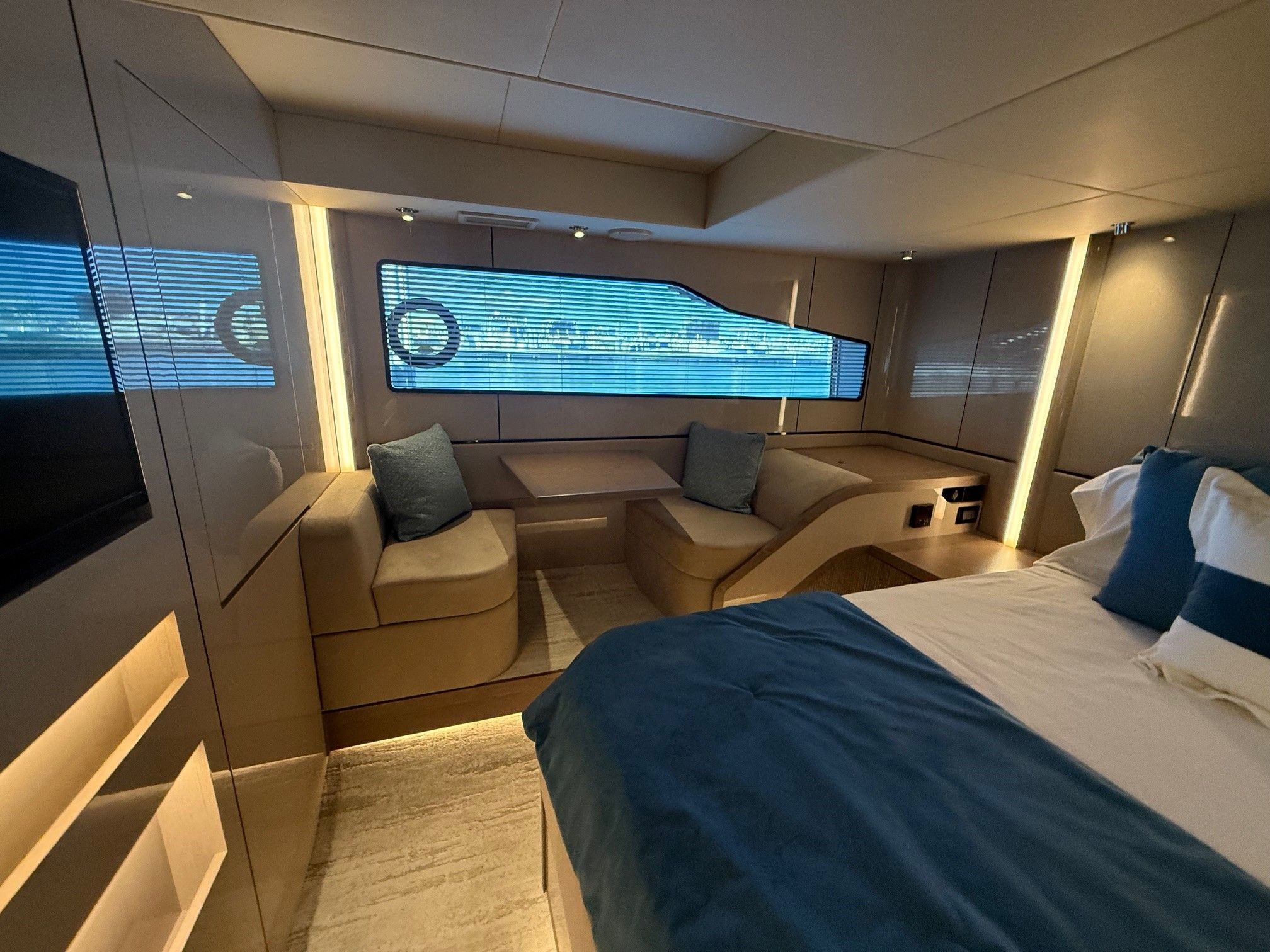 2026 Cruisers Yachts 57 Fly Image Thumbnail #36