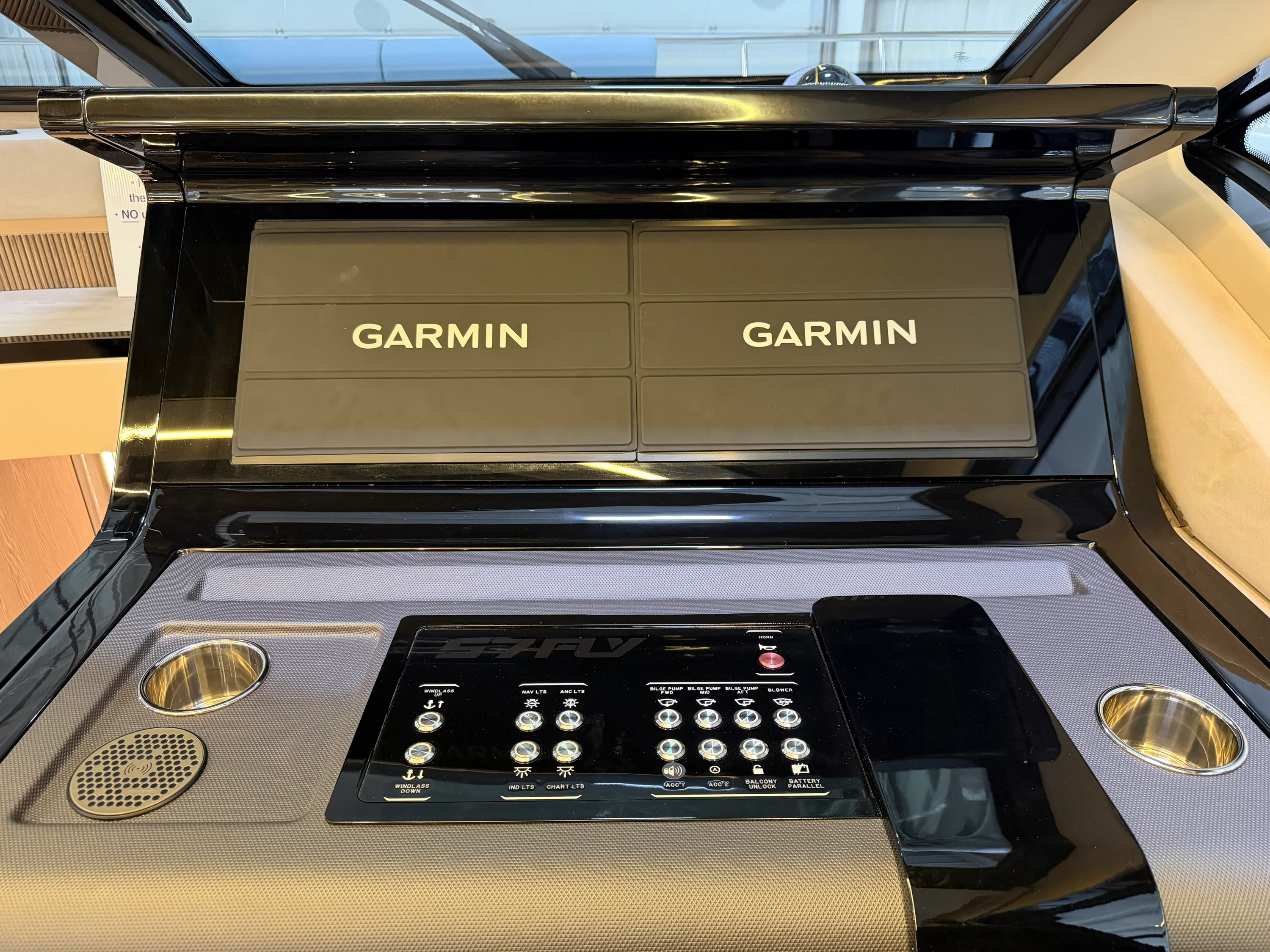 2026 Cruisers Yachts 57 FLY Image Thumbnail #50