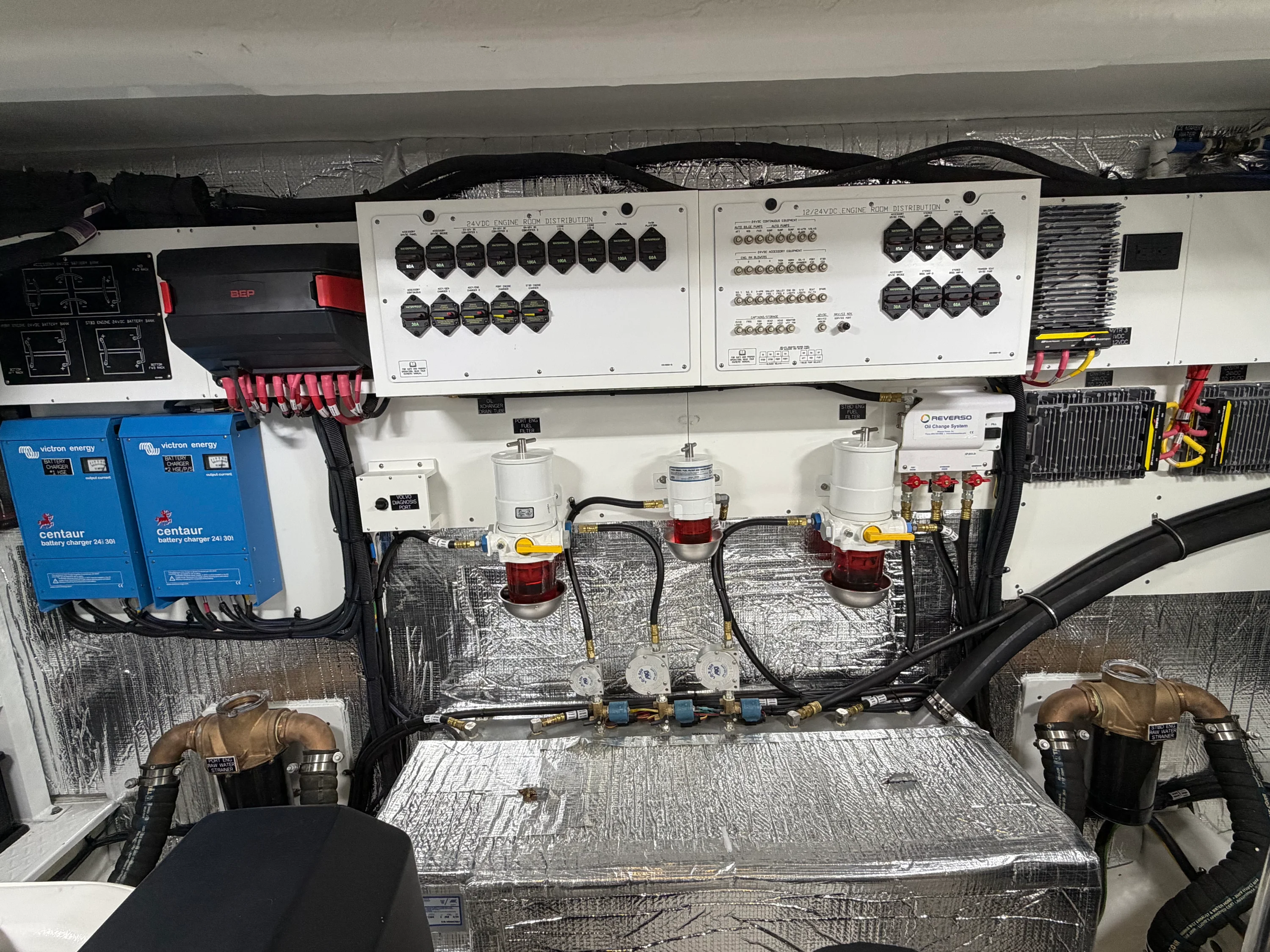 2026 Cruisers Yachts 57 FLY Image Thumbnail #92