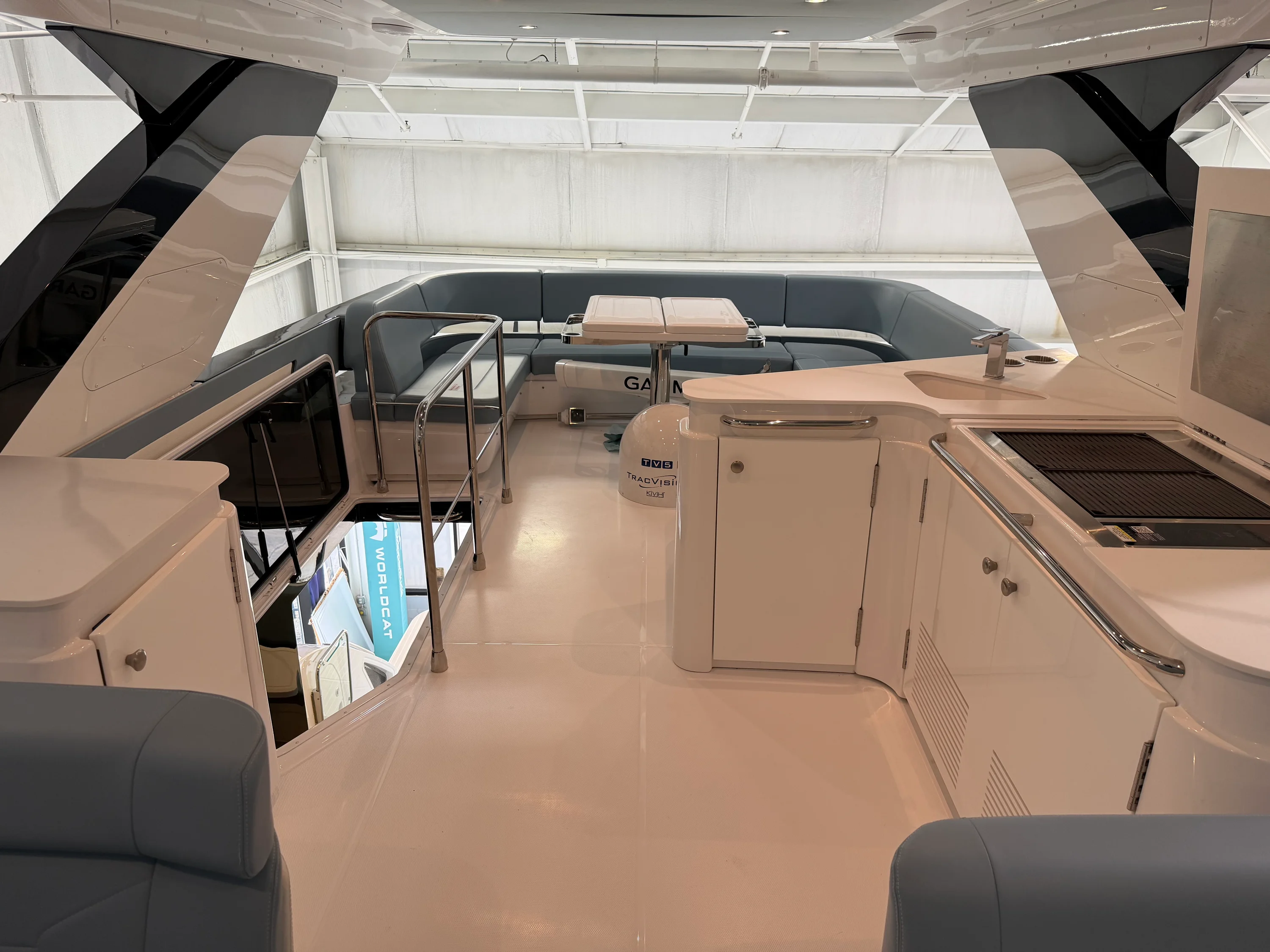 2026 Cruisers Yachts 57 FLY Image Thumbnail #89