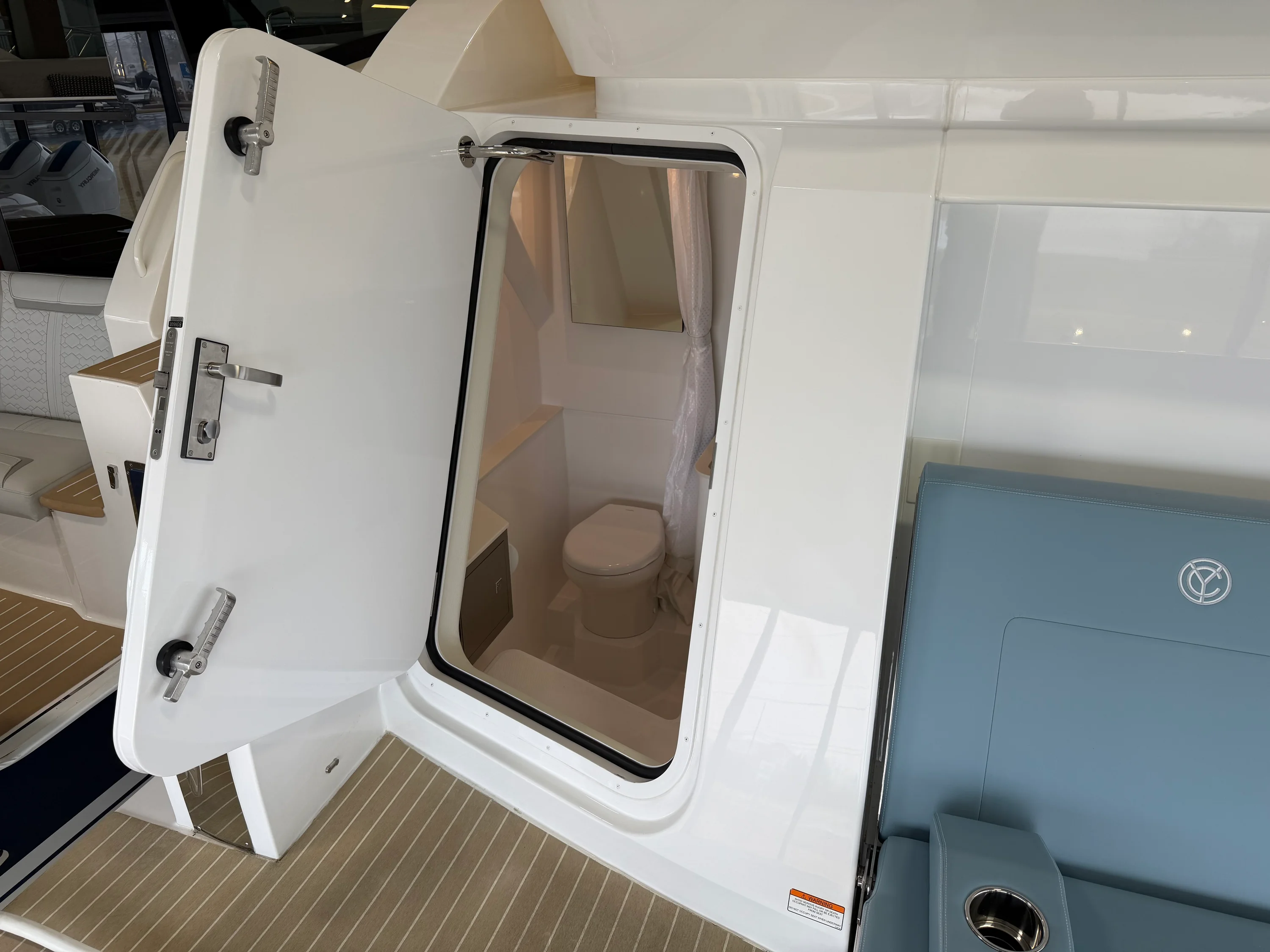 2026 Cruisers Yachts 57 FLY Image Thumbnail #23