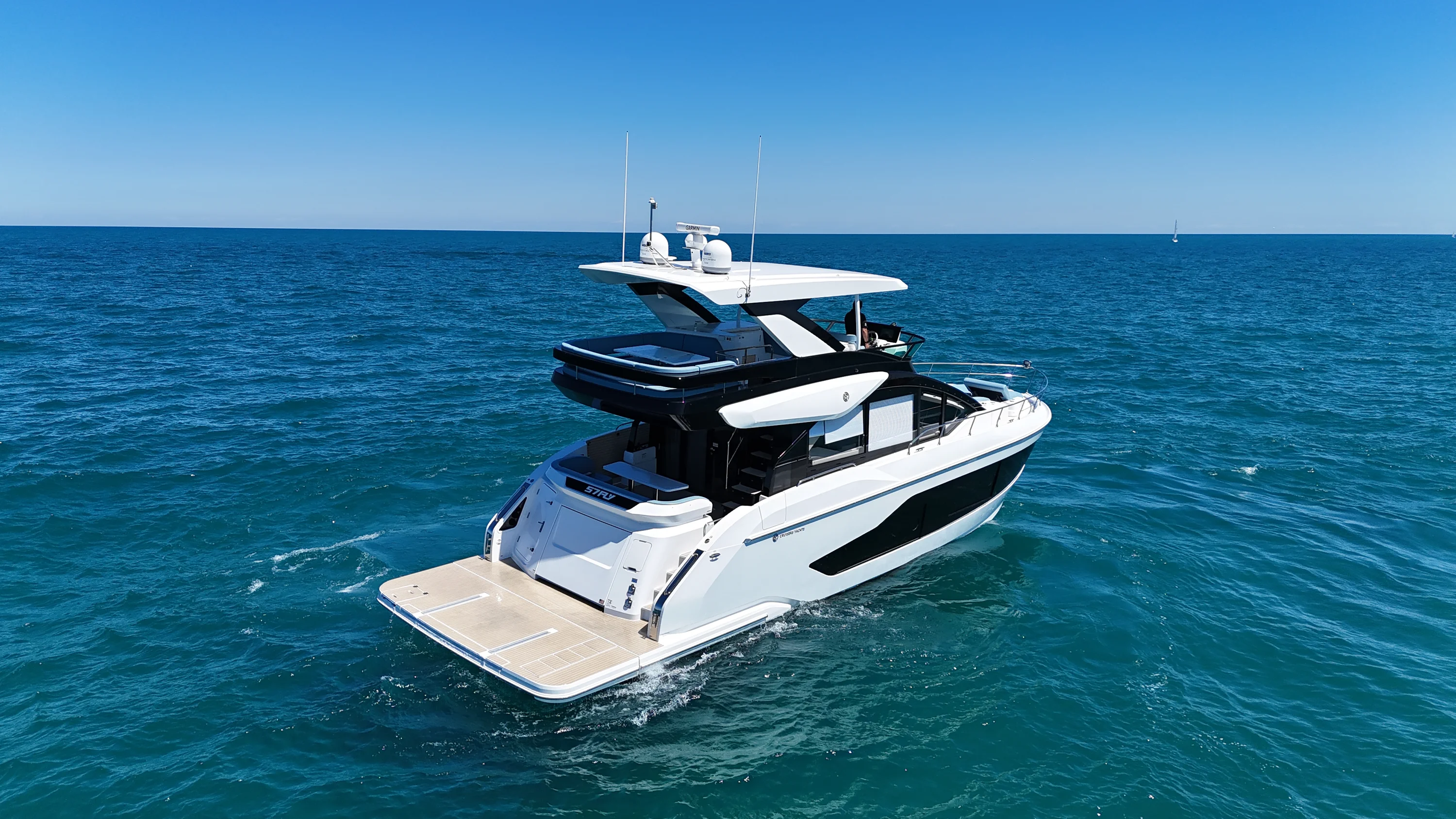2026 Cruisers Yachts 57 FLY Image Thumbnail #6