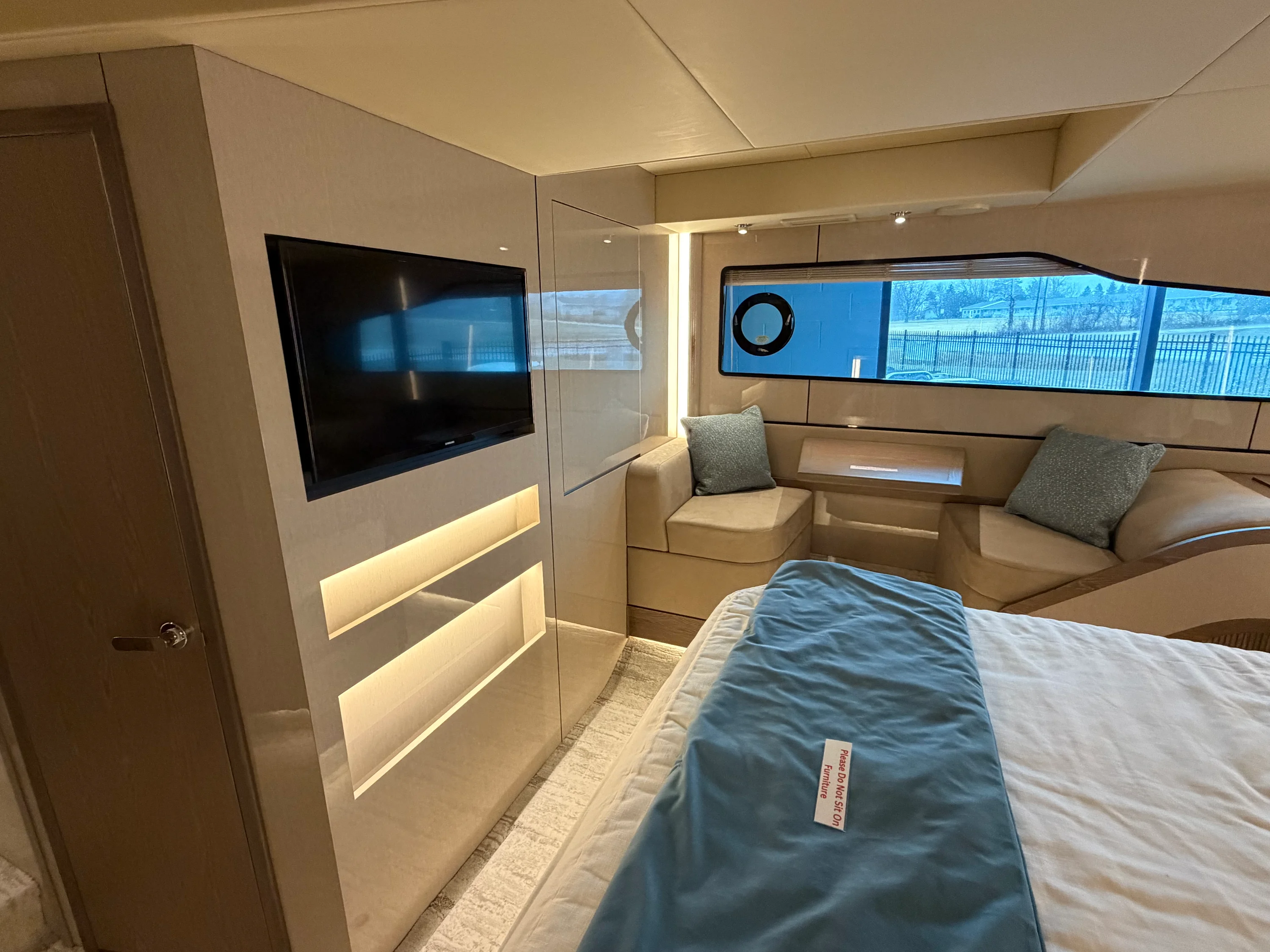 2026 Cruisers Yachts 57 FLY Image Thumbnail #71