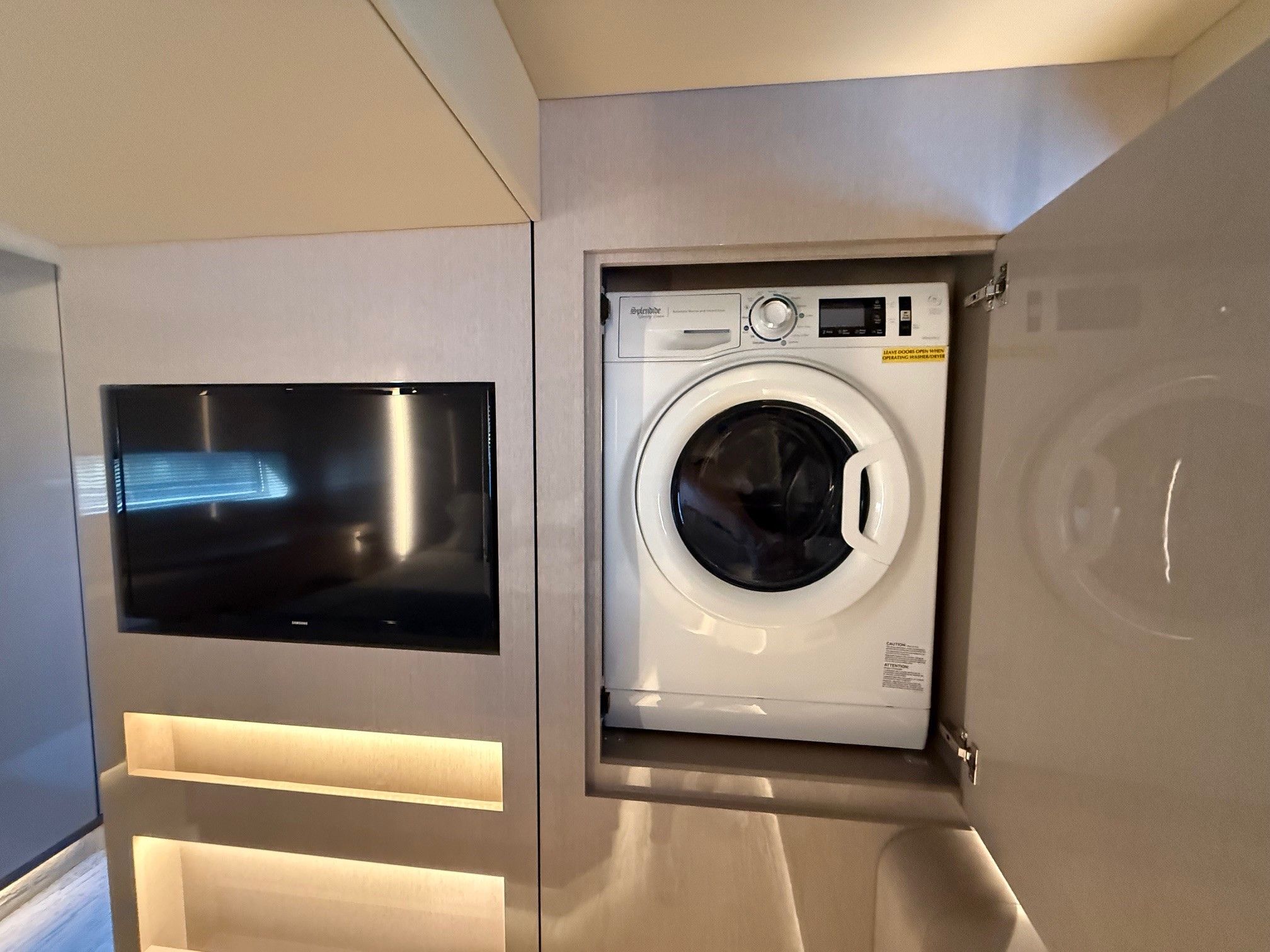 2026 Cruisers Yachts 57 Fly Image Thumbnail #34