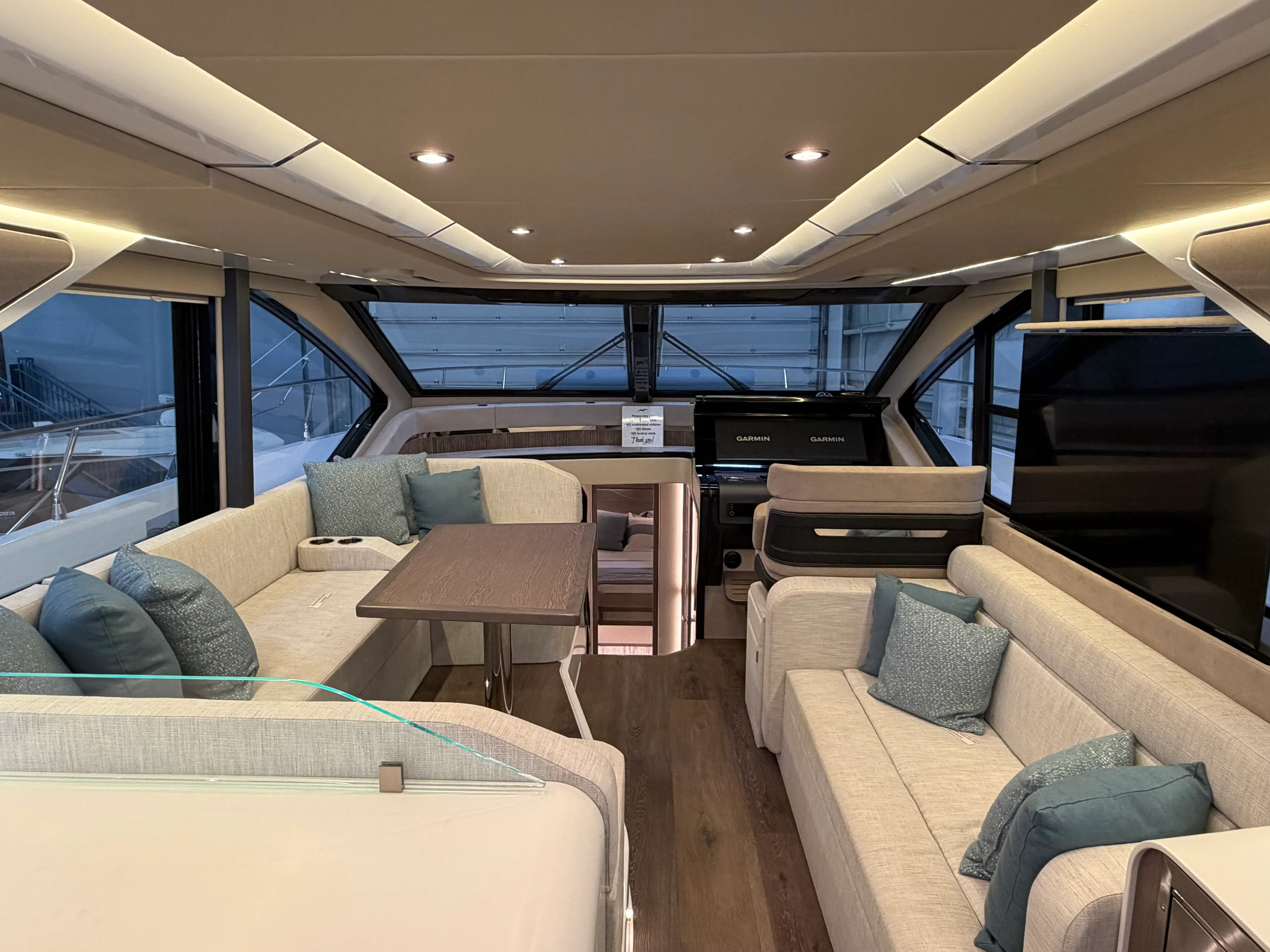 2026 Cruisers Yachts 57 FLY Image Thumbnail #43