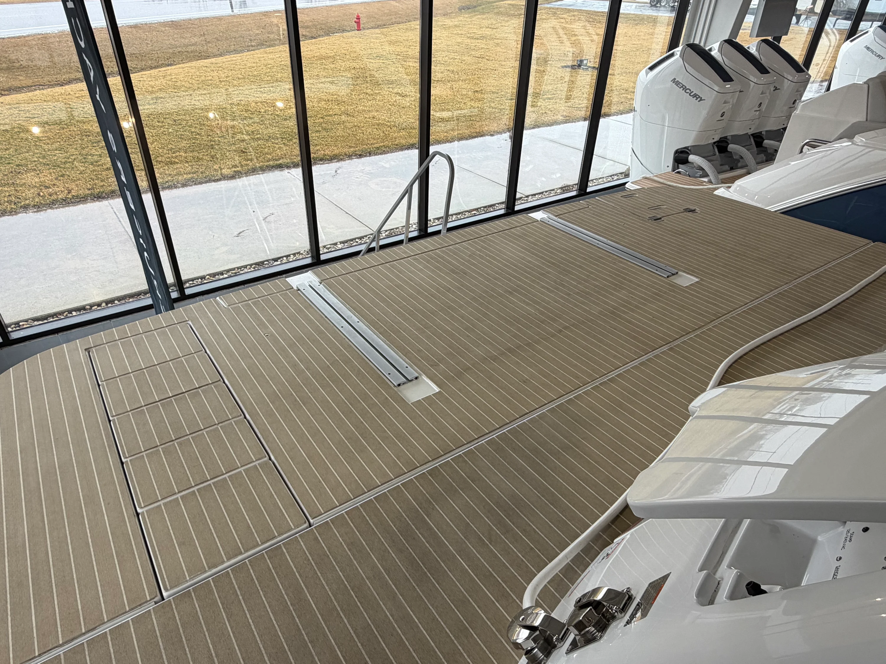 2026 Cruisers Yachts 57 FLY Image Thumbnail #21