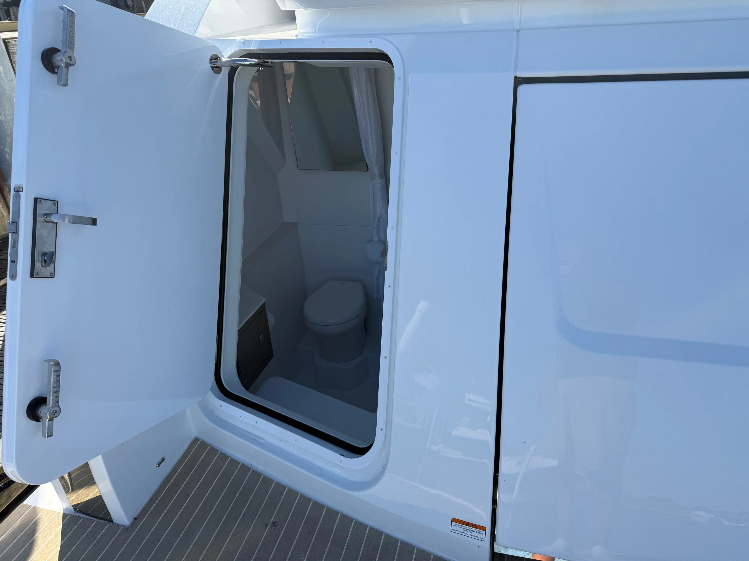 2026 Cruisers Yachts 57 Fly Image Thumbnail #37